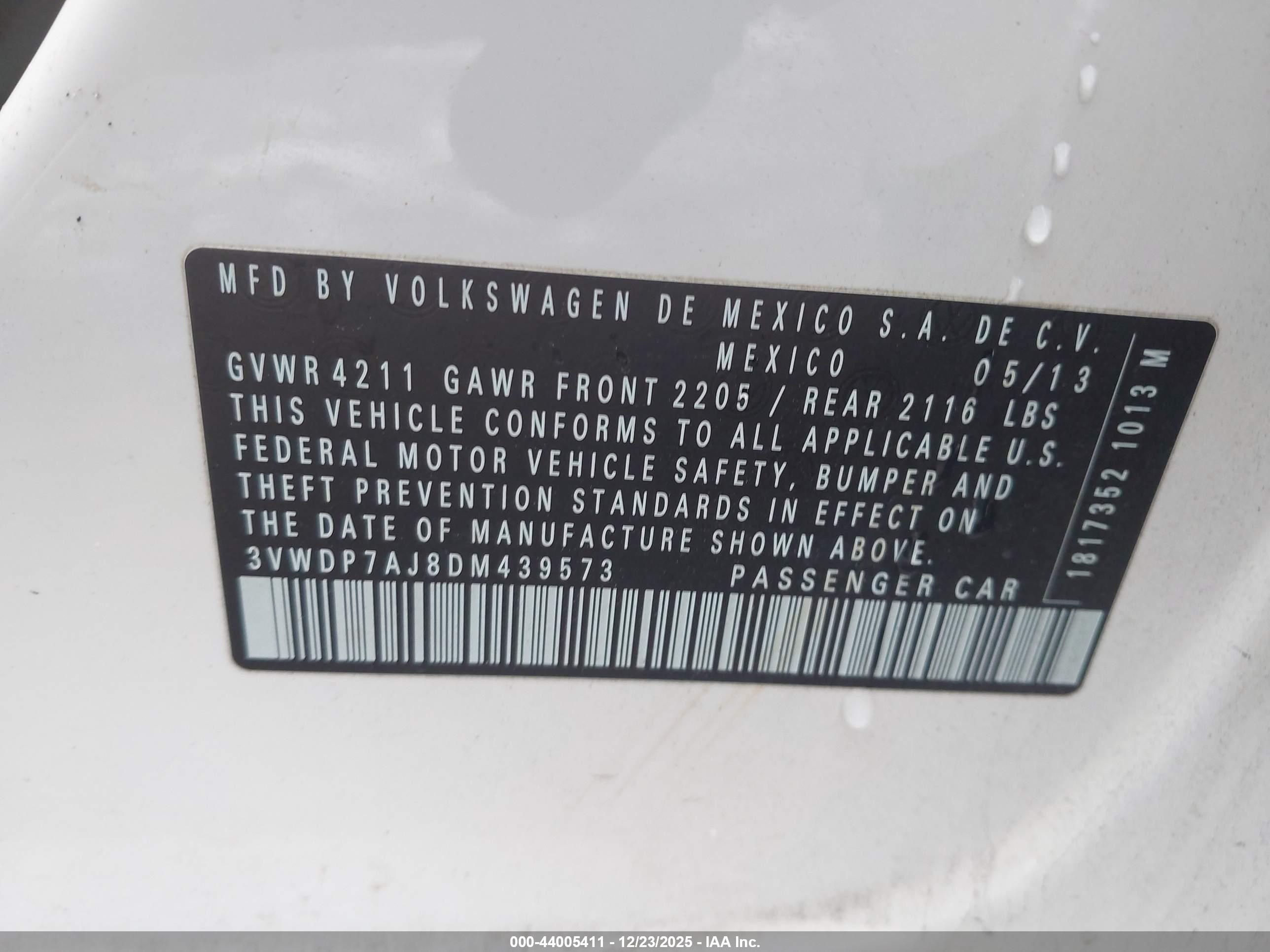 VOLKSWAGEN JETTA image 9