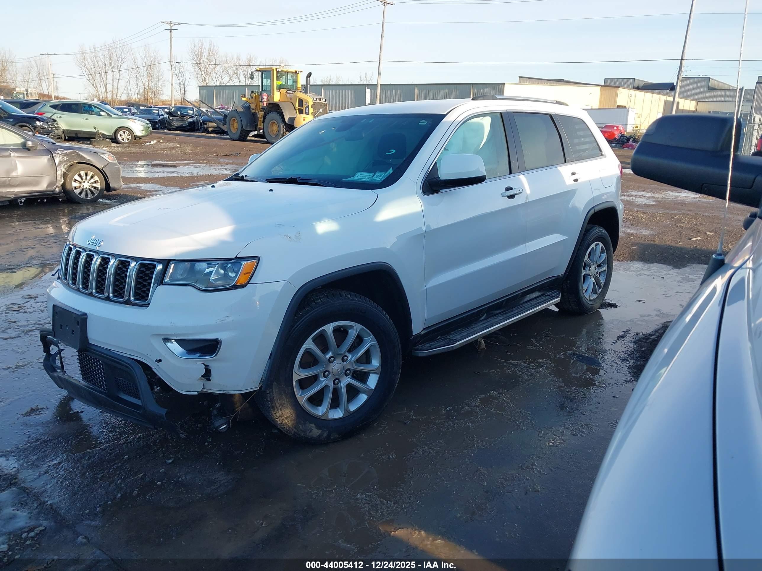 JEEP GRAND image 2