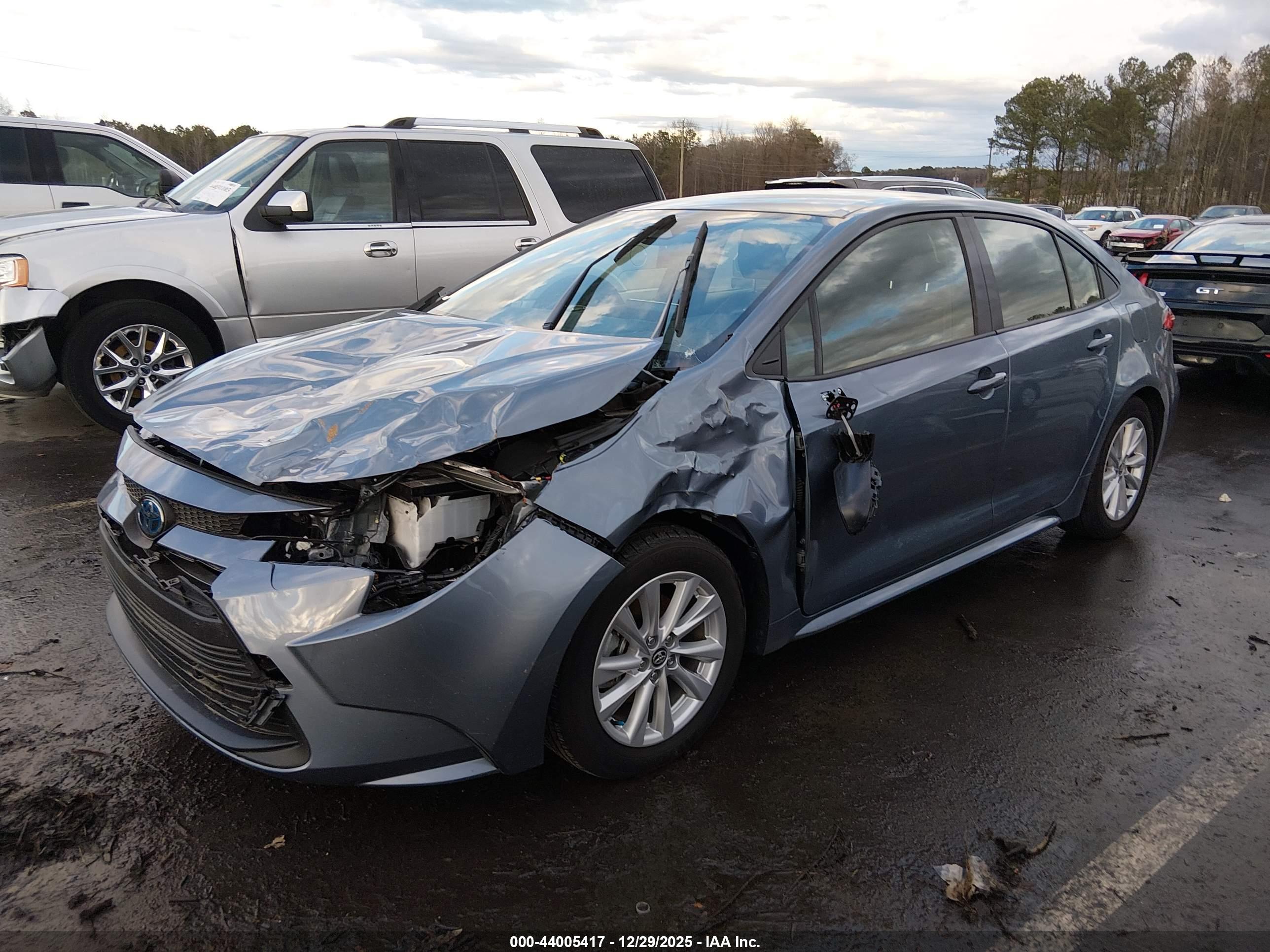 TOYOTA COROLLA image 2