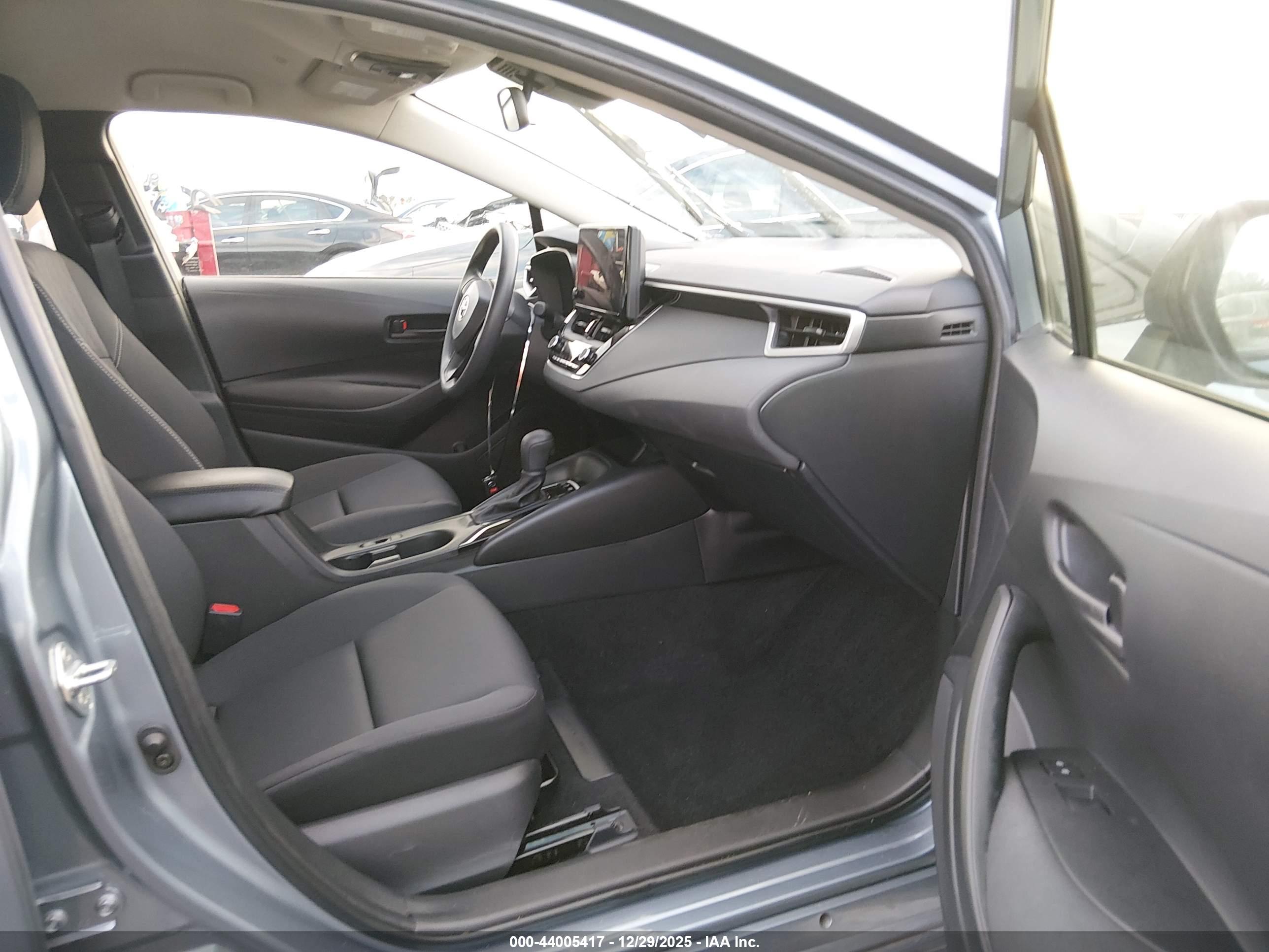 TOYOTA COROLLA image 5