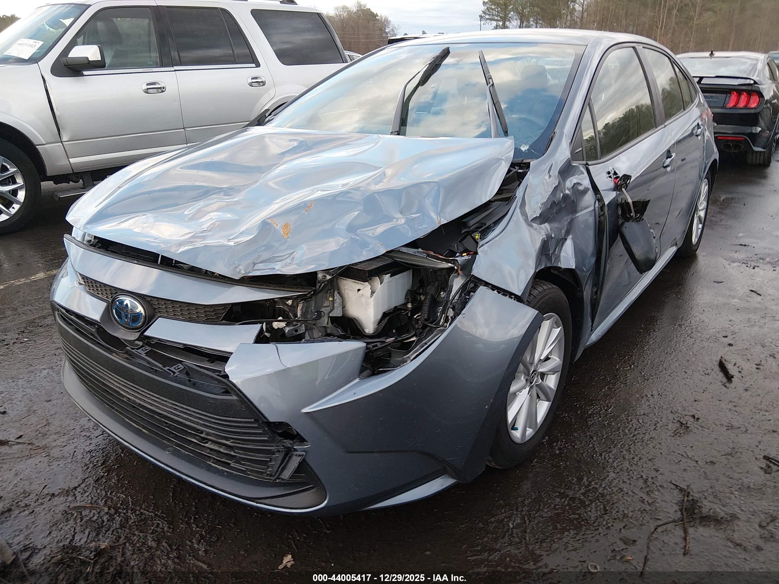 TOYOTA COROLLA image 6