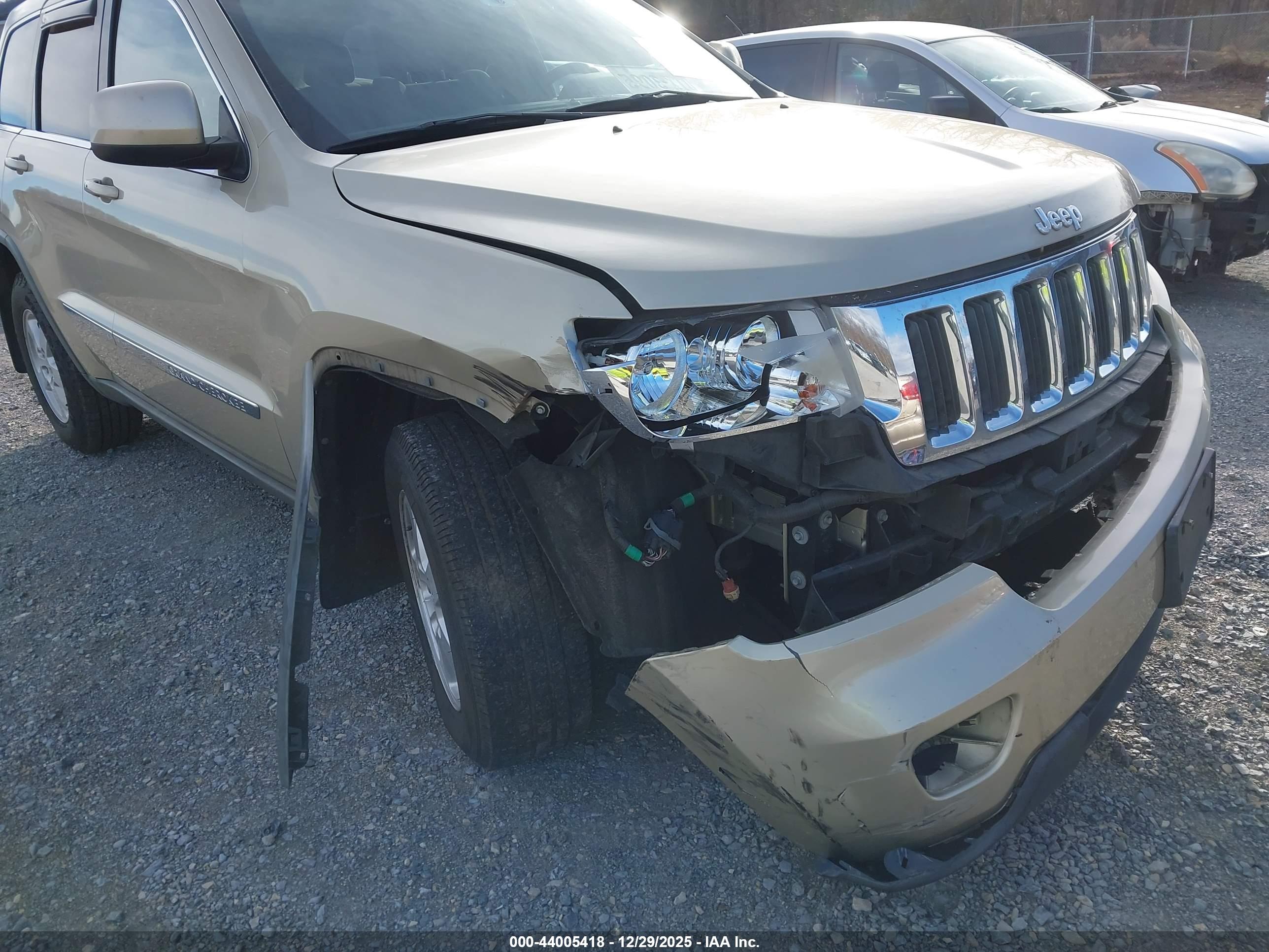 JEEP GRAND image 6