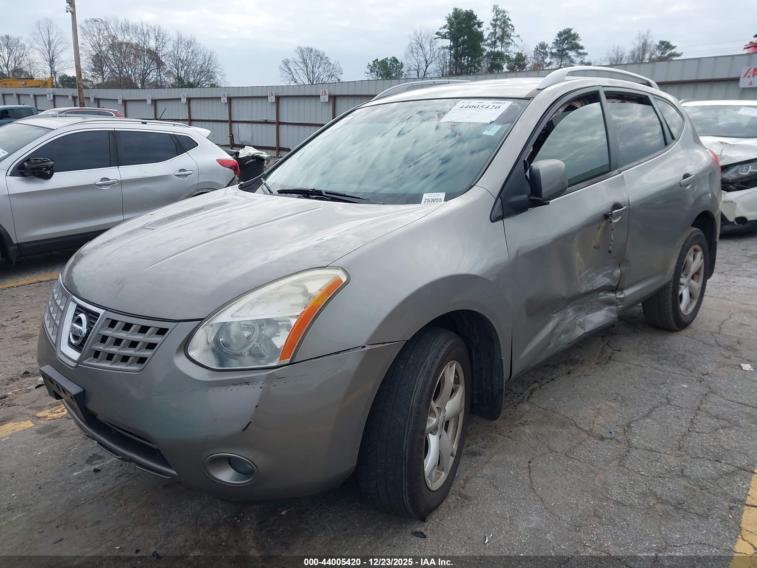 NISSAN ROGUE image 6