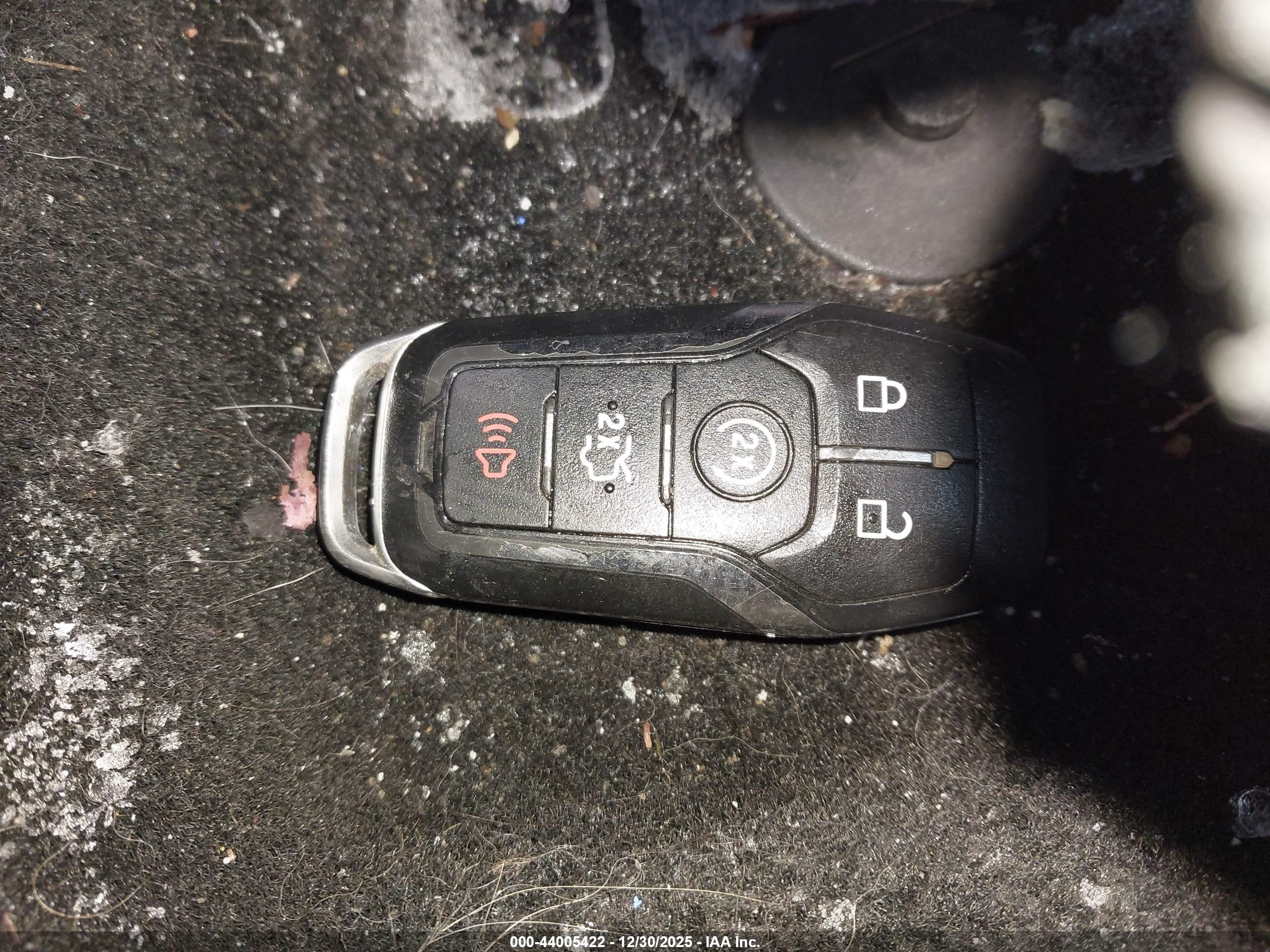 FORD FUSION image 11