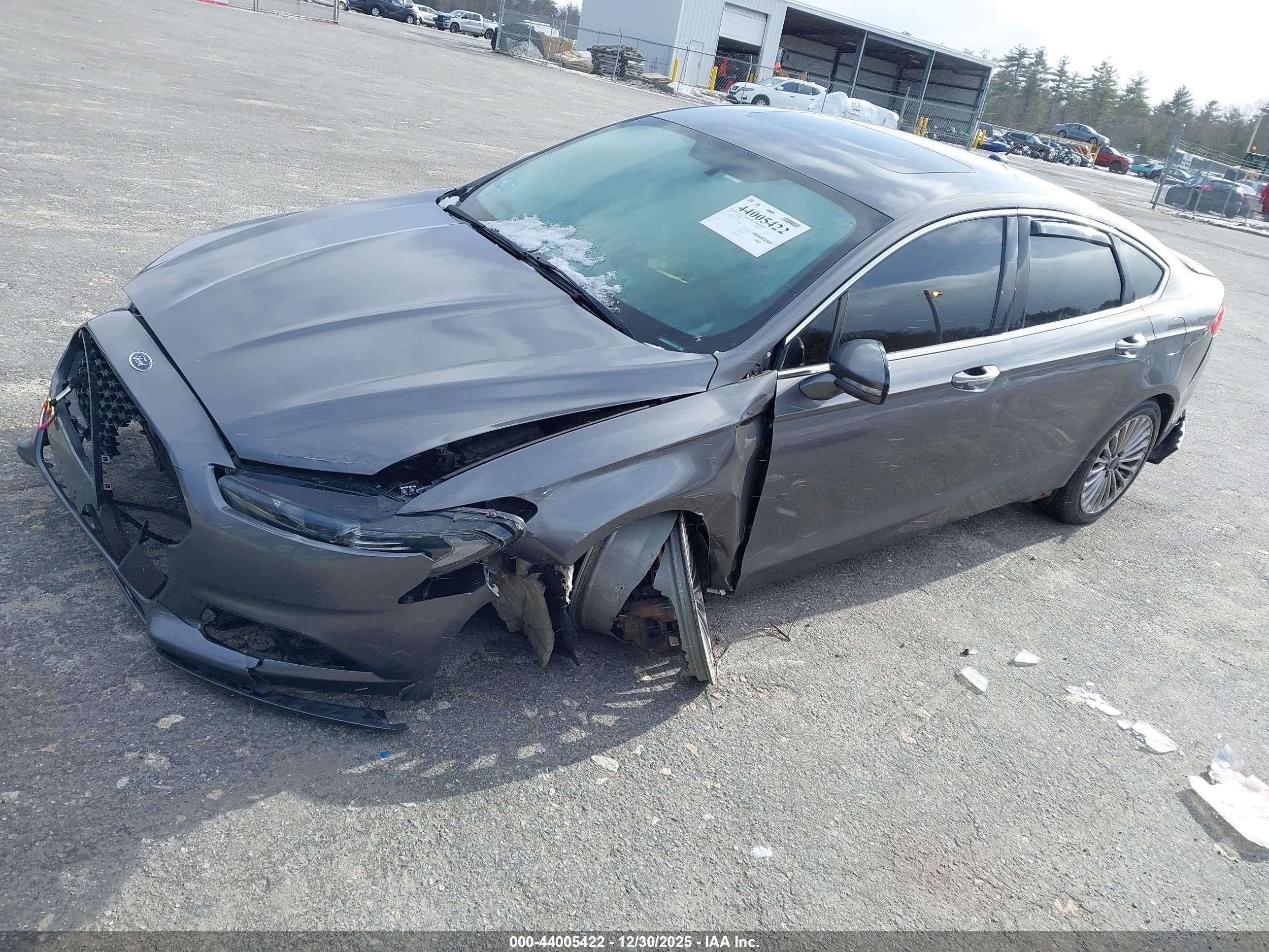 FORD FUSION image 2