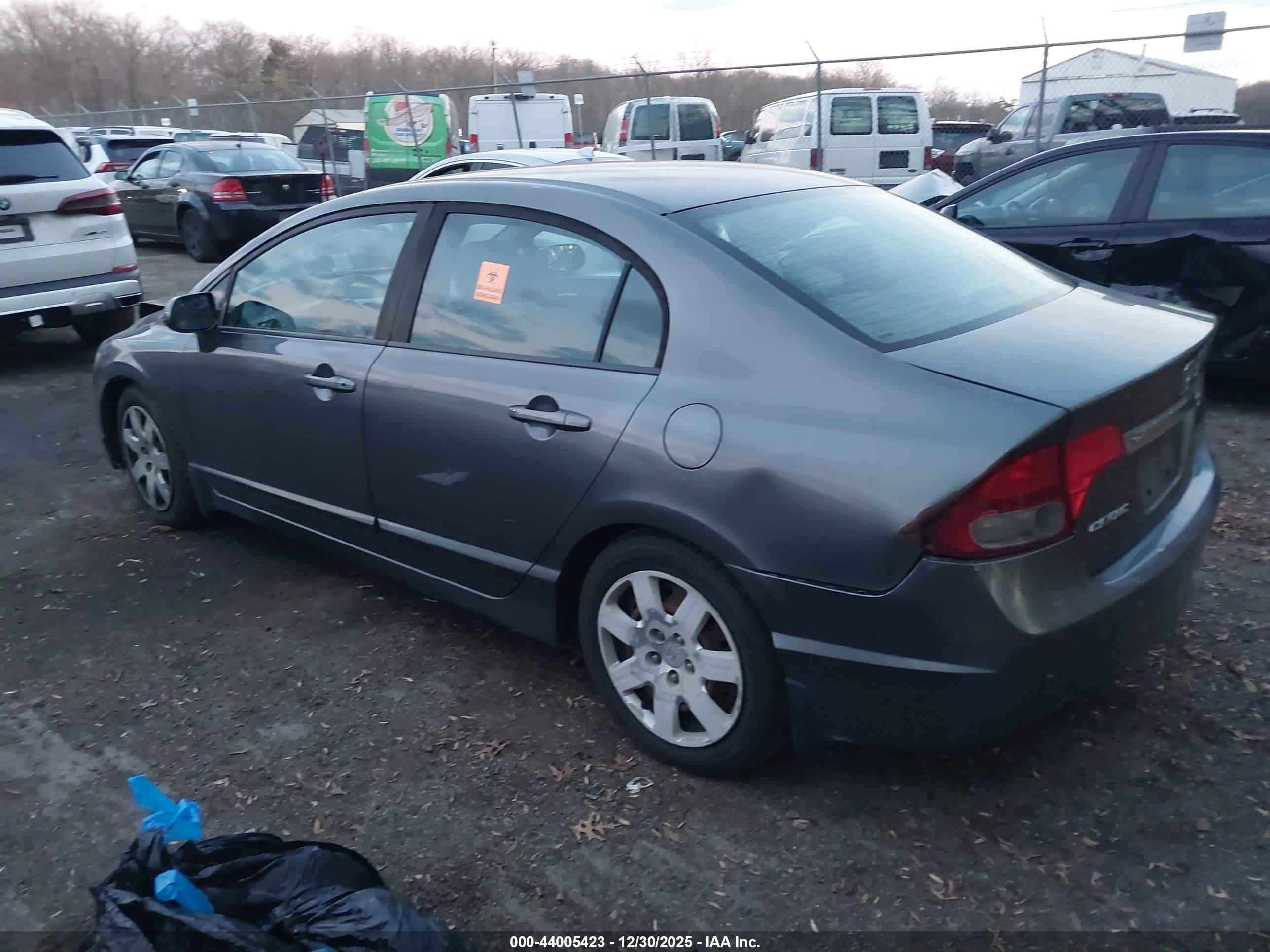 HONDA CIVIC image 3