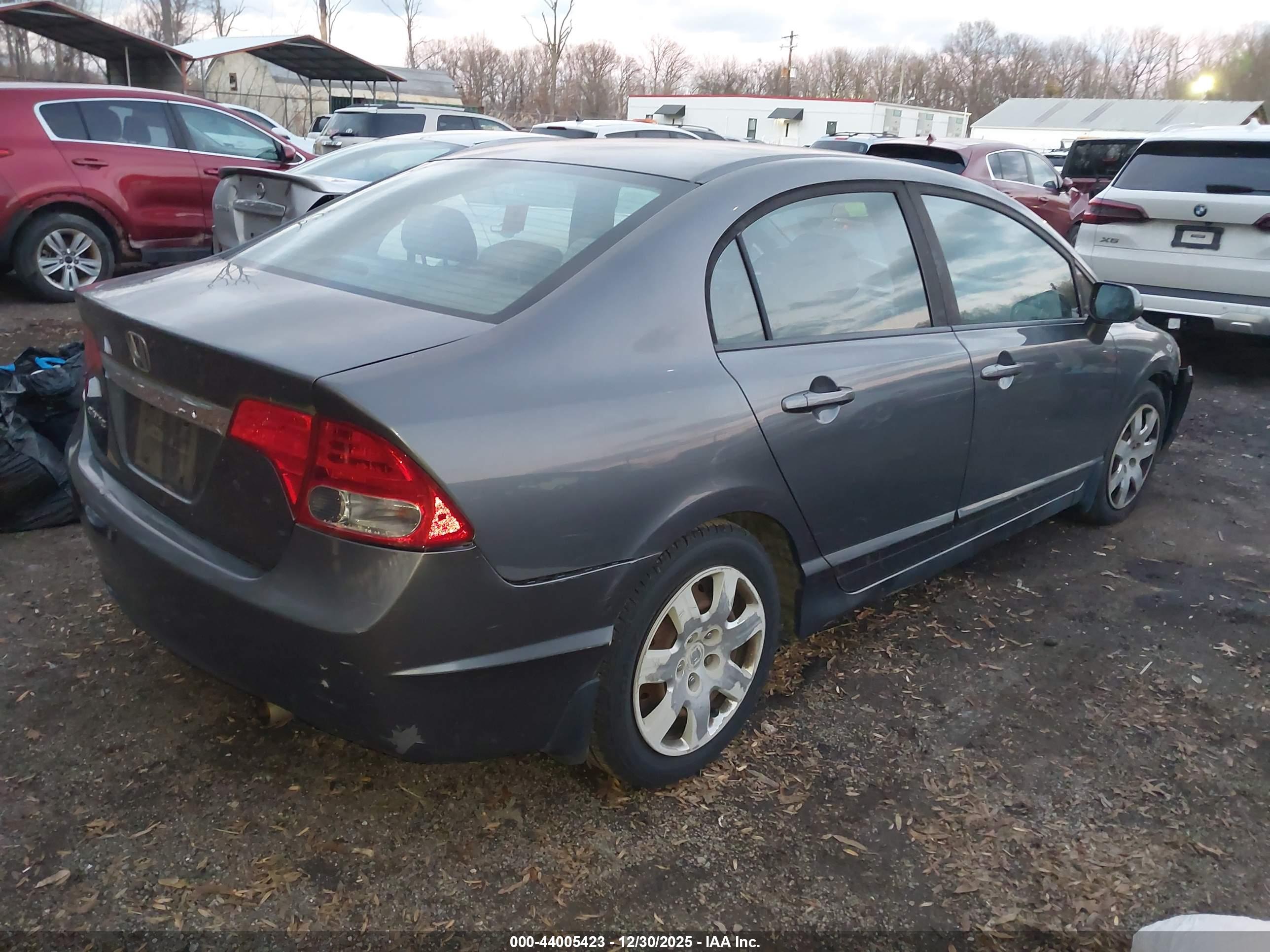 HONDA CIVIC image 4
