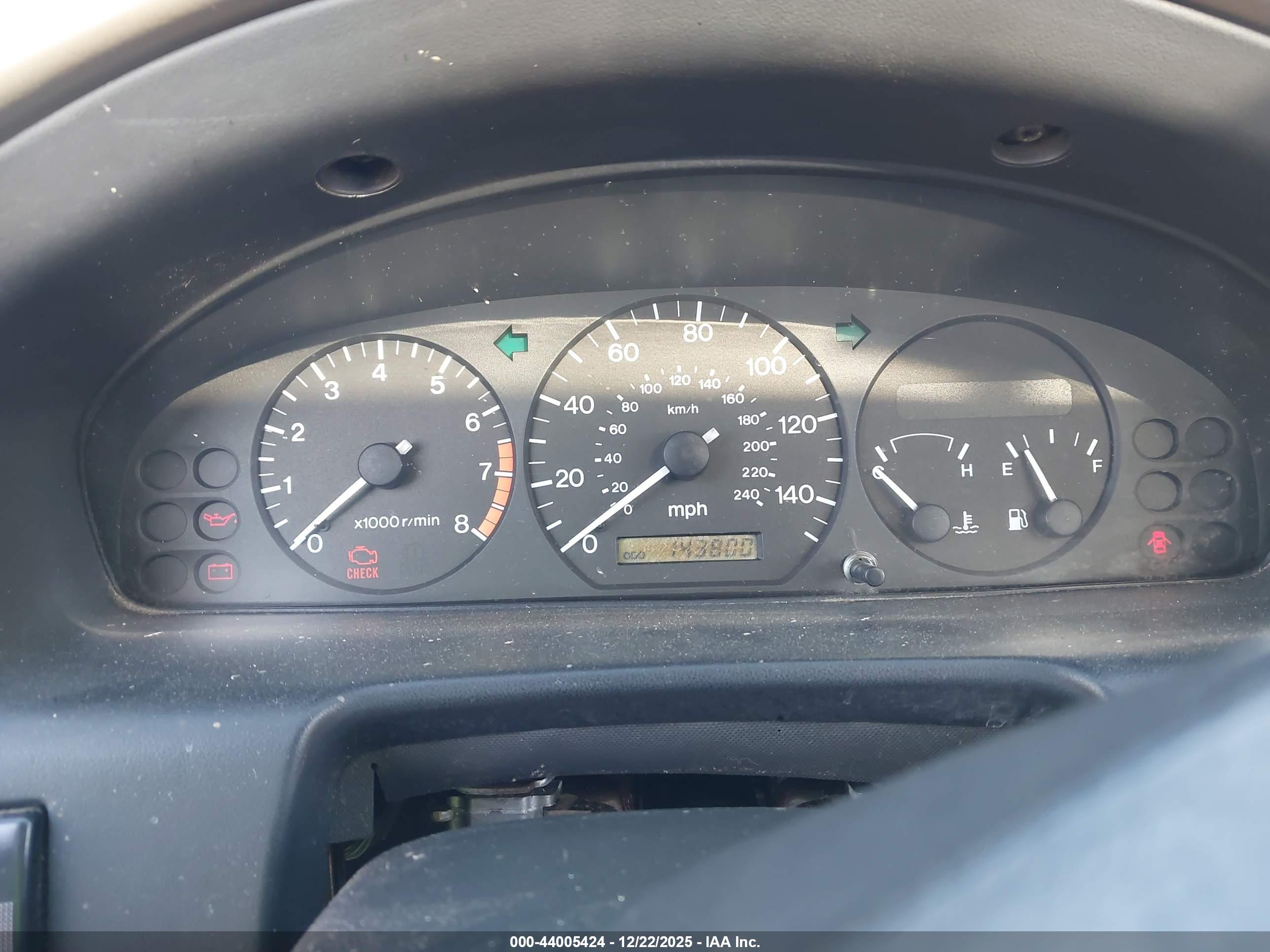 MAZDA 626 image 7