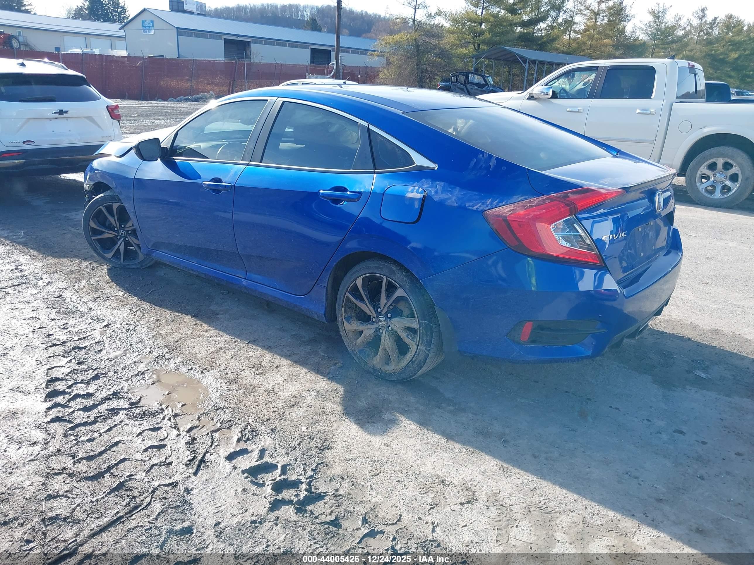 HONDA CIVIC image 3