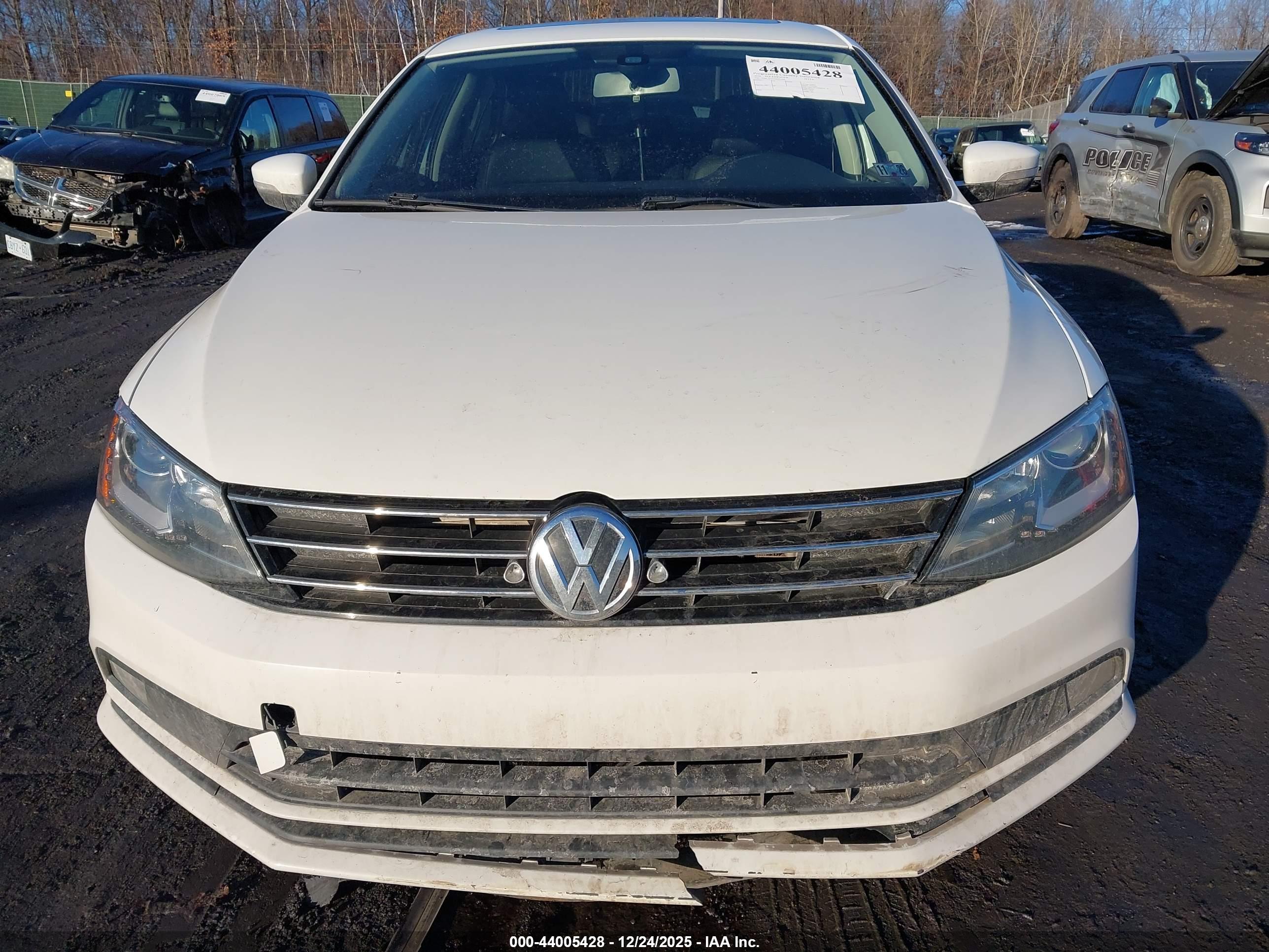 VOLKSWAGEN JETTA image 6