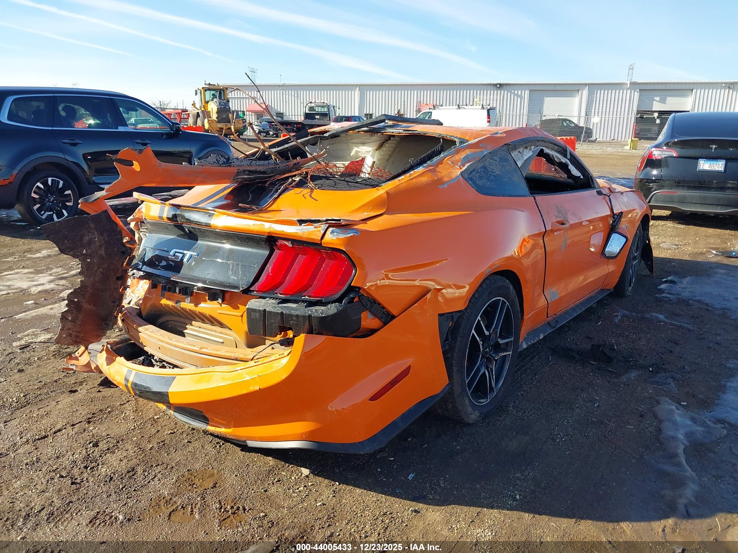 FORD MUSTANG image 4