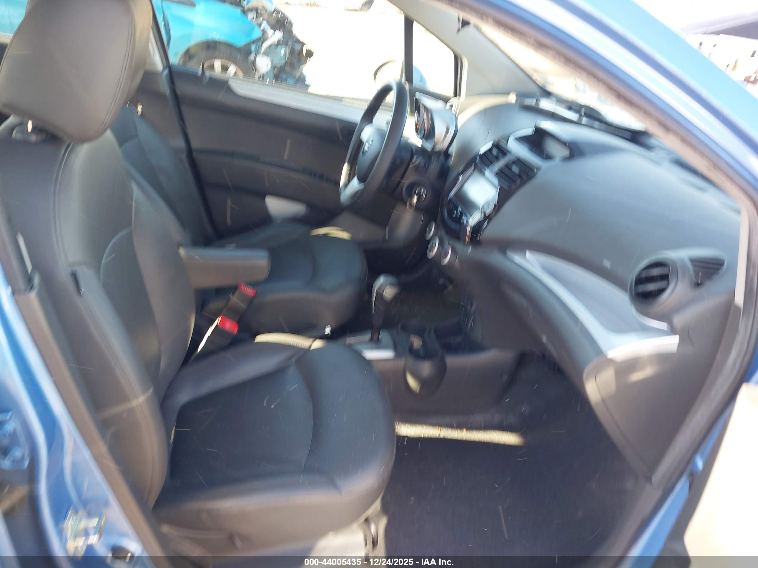 CHEVROLET SPARK image 5
