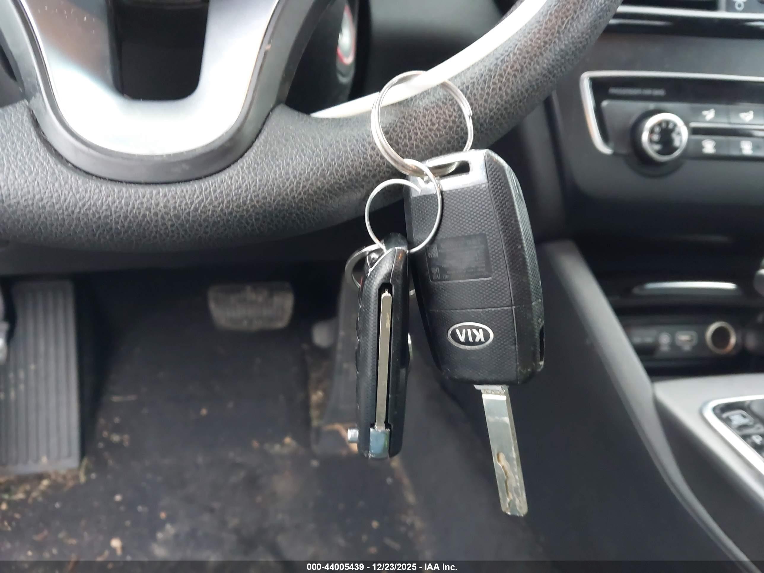 KIA OPTIMA image 11