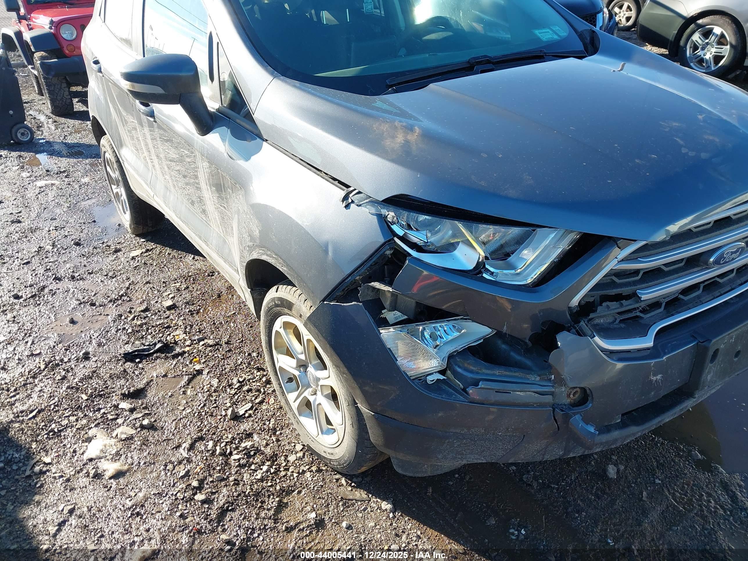 FORD ECOSPORT image 6