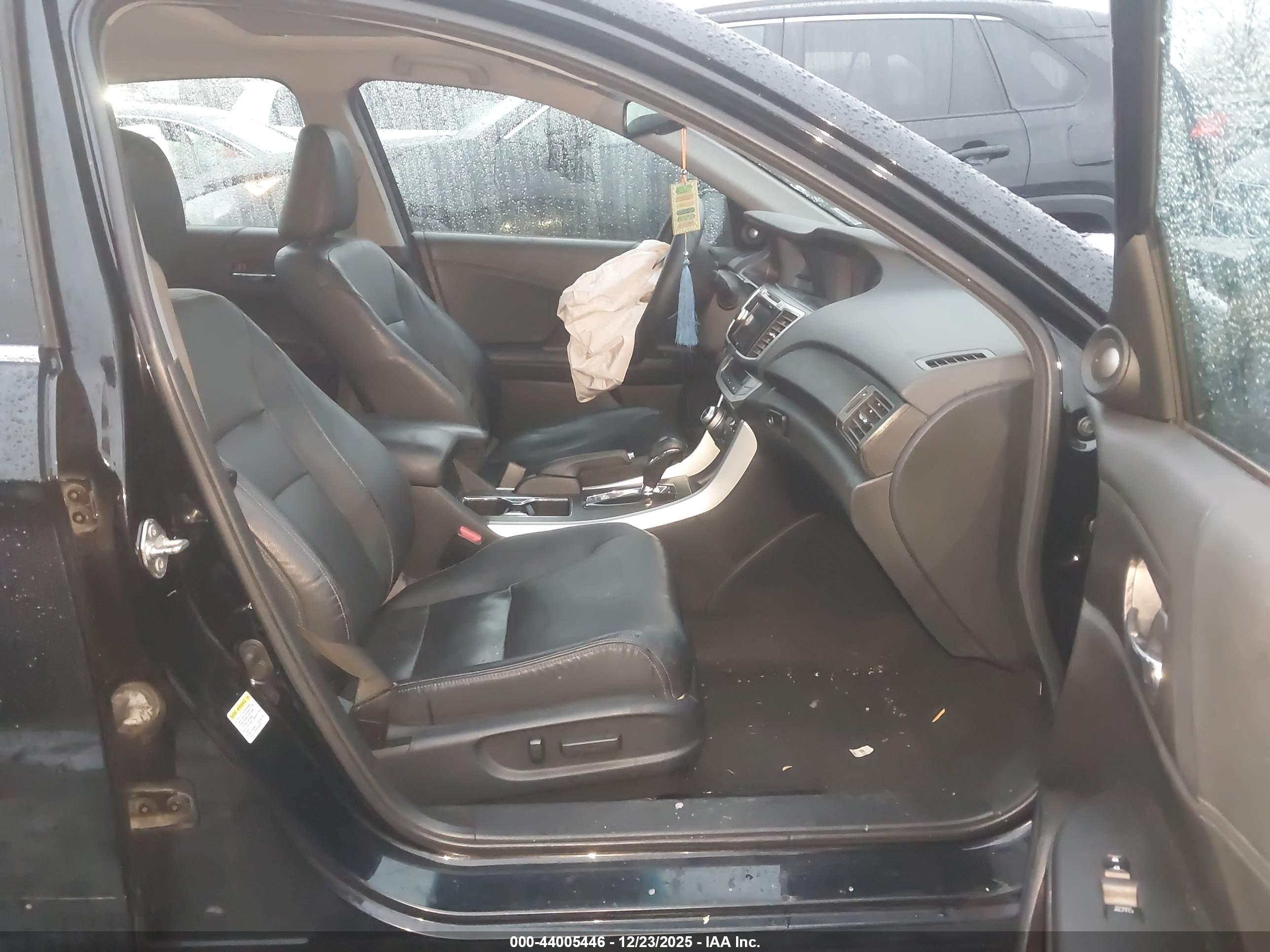 HONDA ACCORD image 5