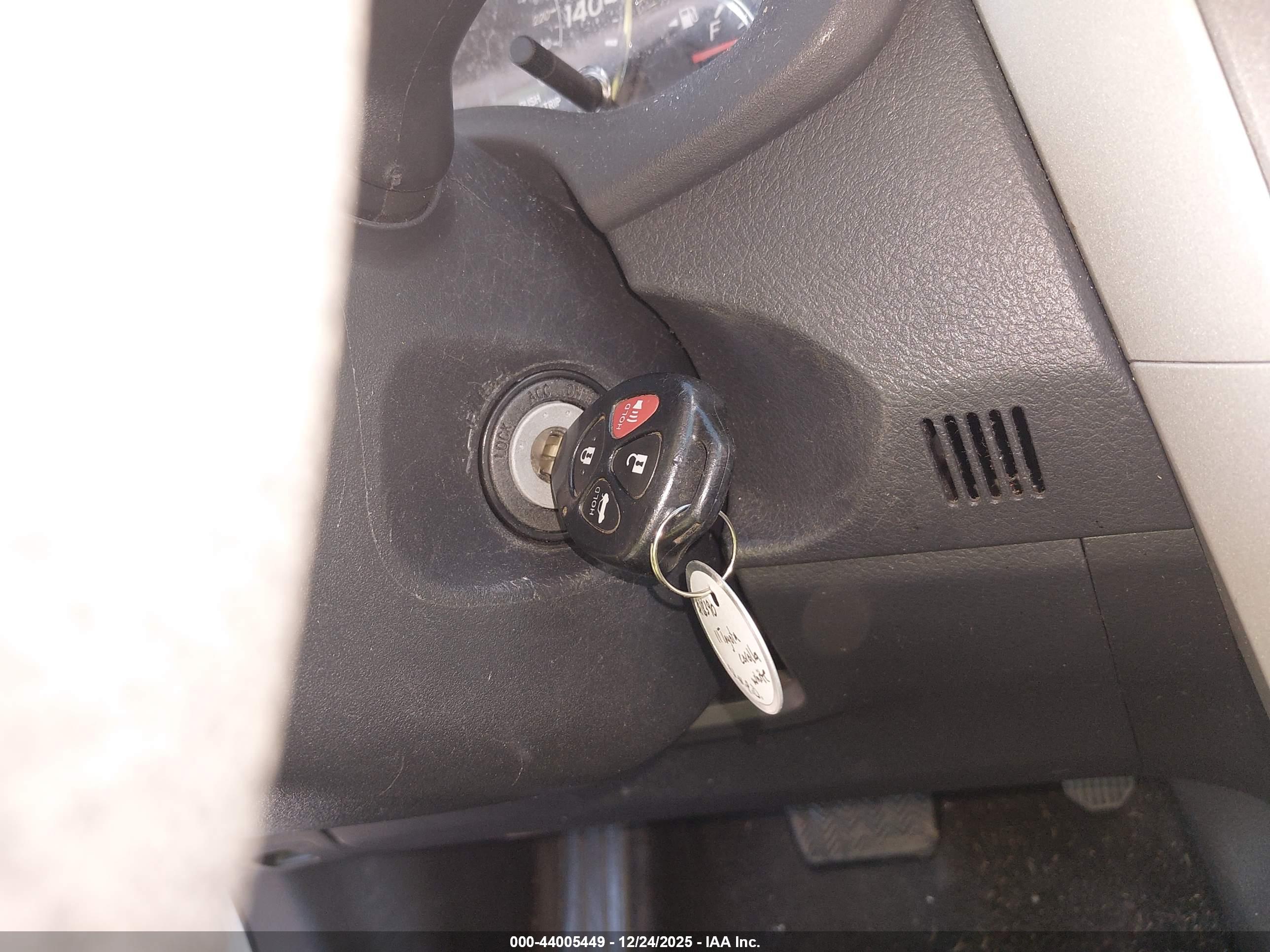 TOYOTA COROLLA image 11