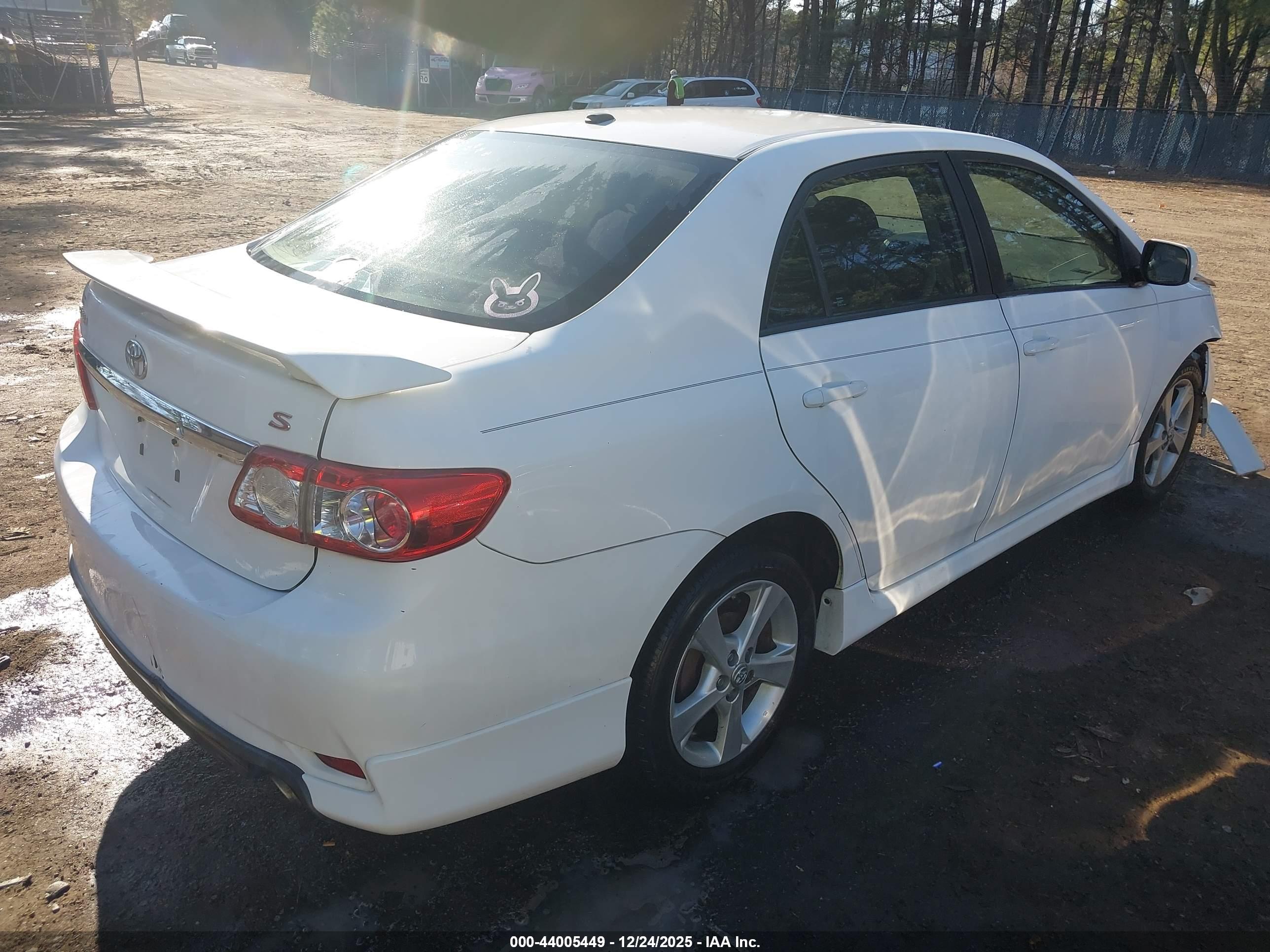 TOYOTA COROLLA image 4