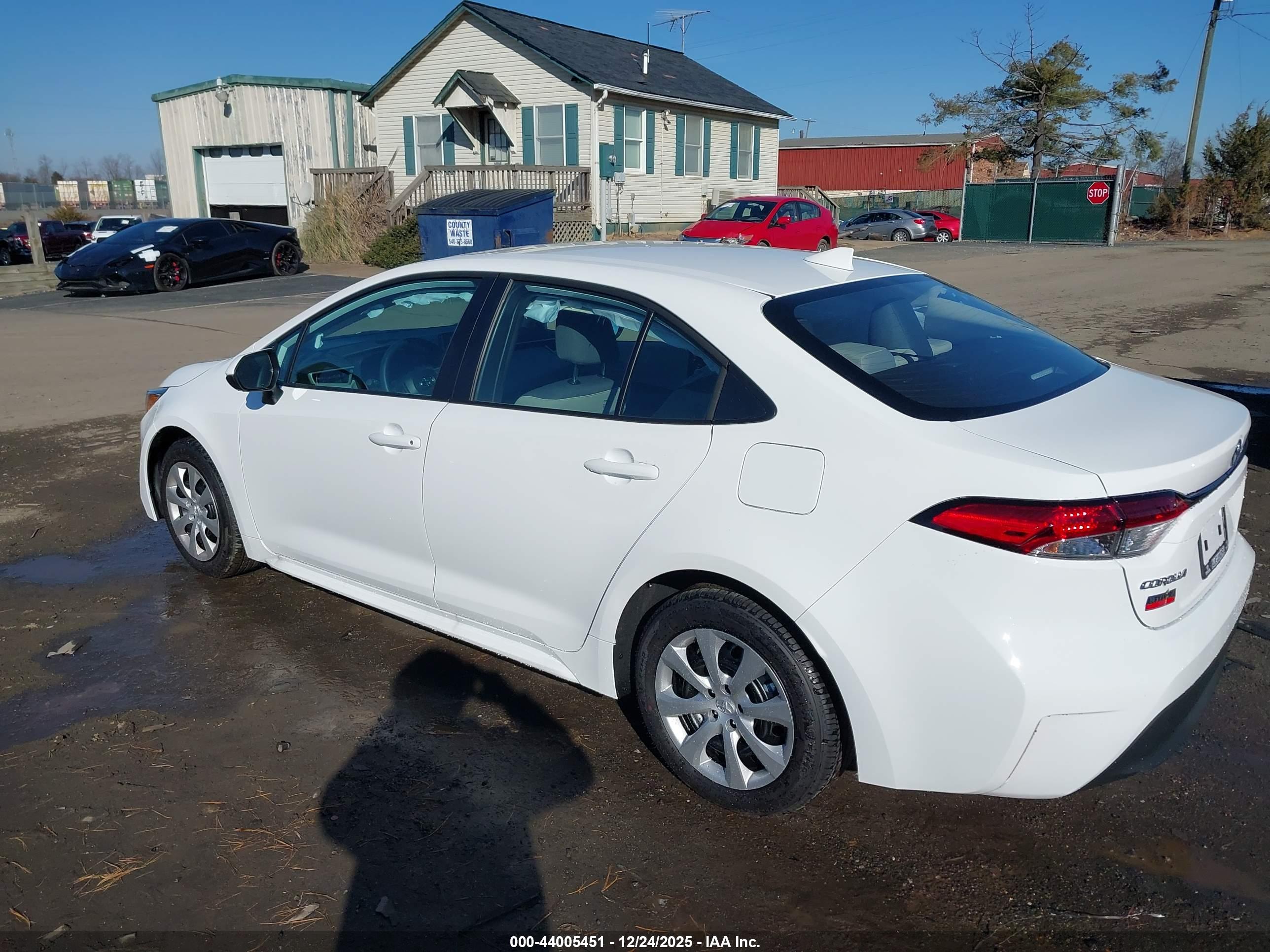 TOYOTA COROLLA image 3