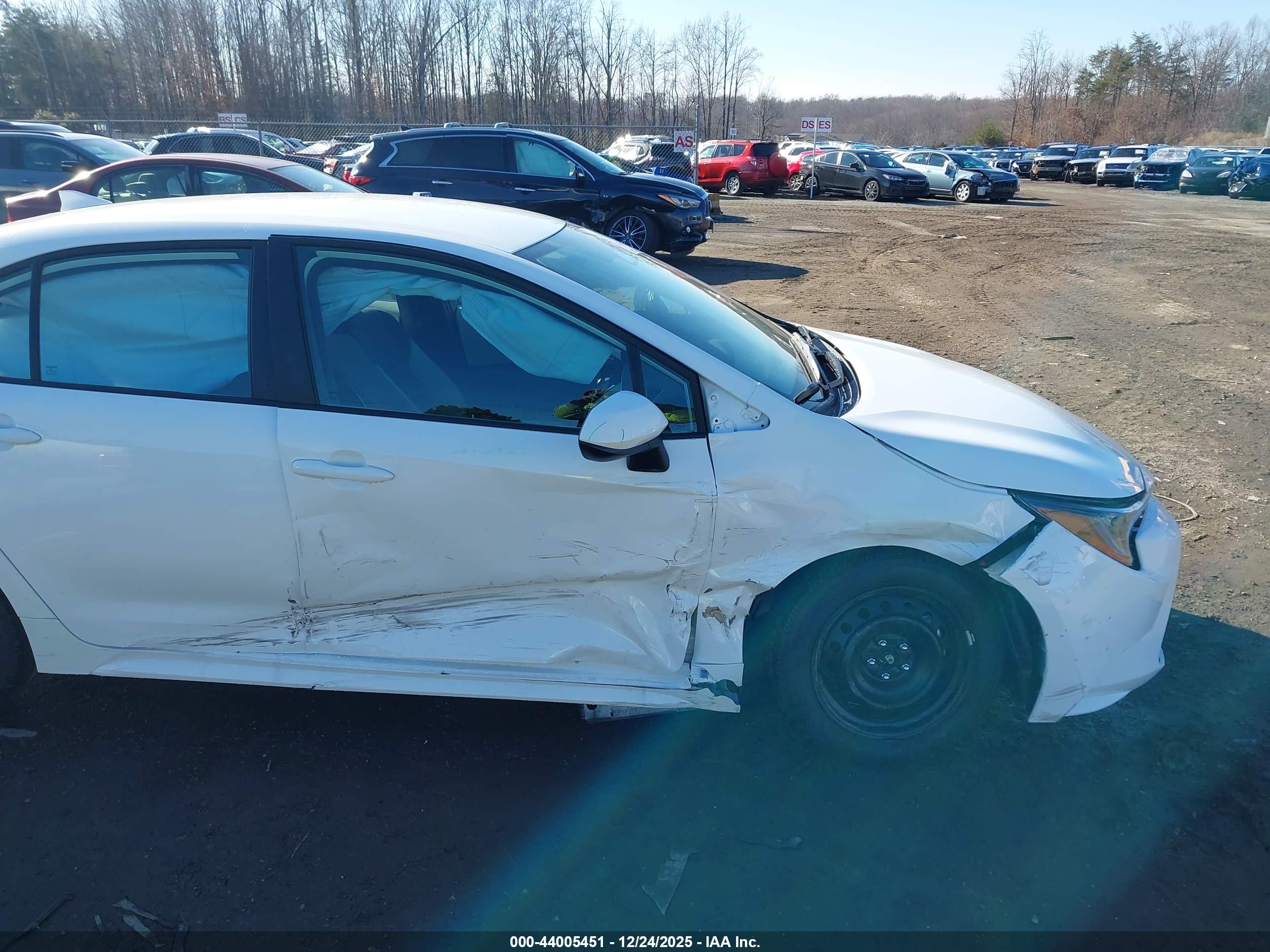 TOYOTA COROLLA image 6