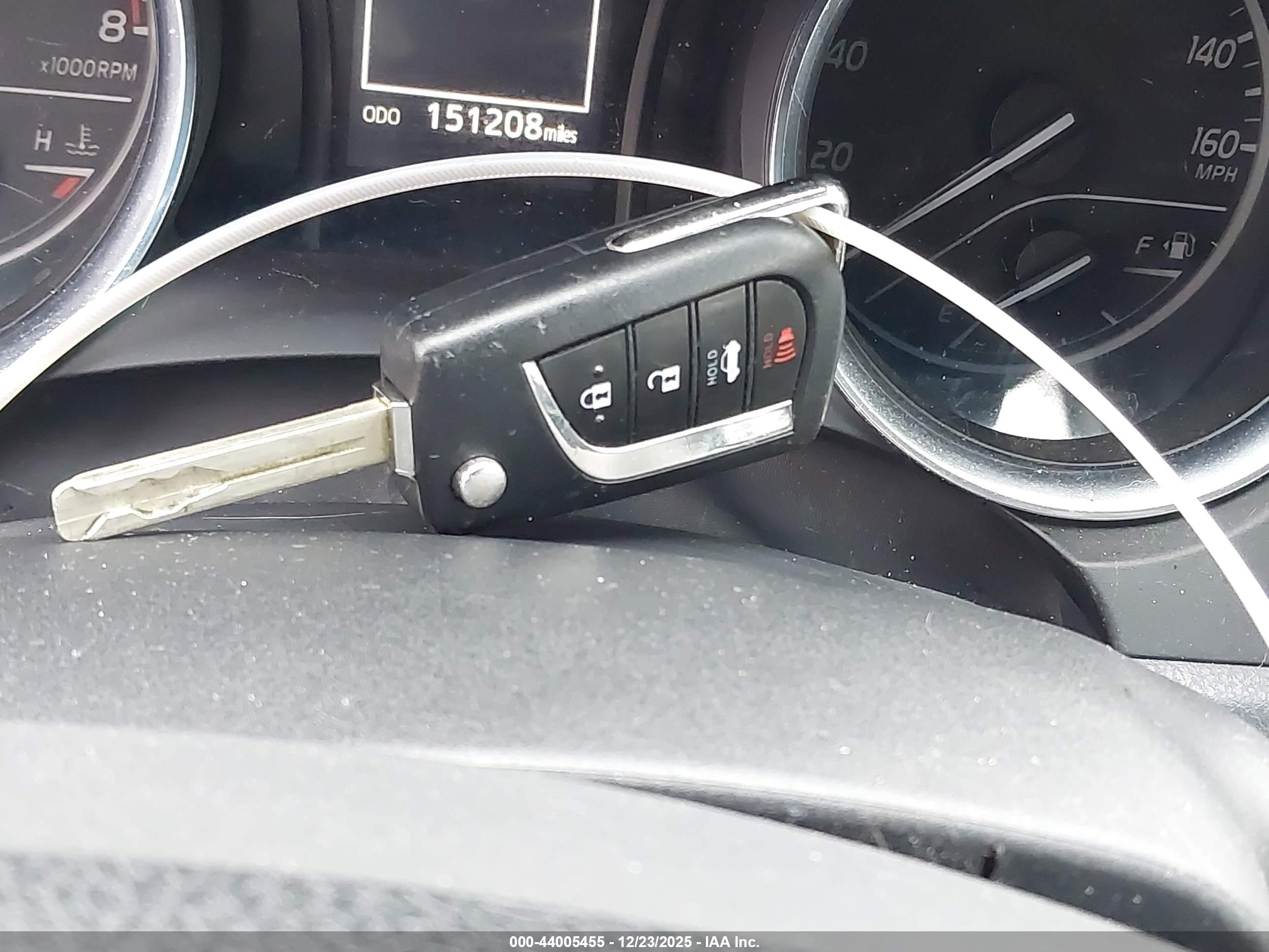 TOYOTA CAMRY image 11