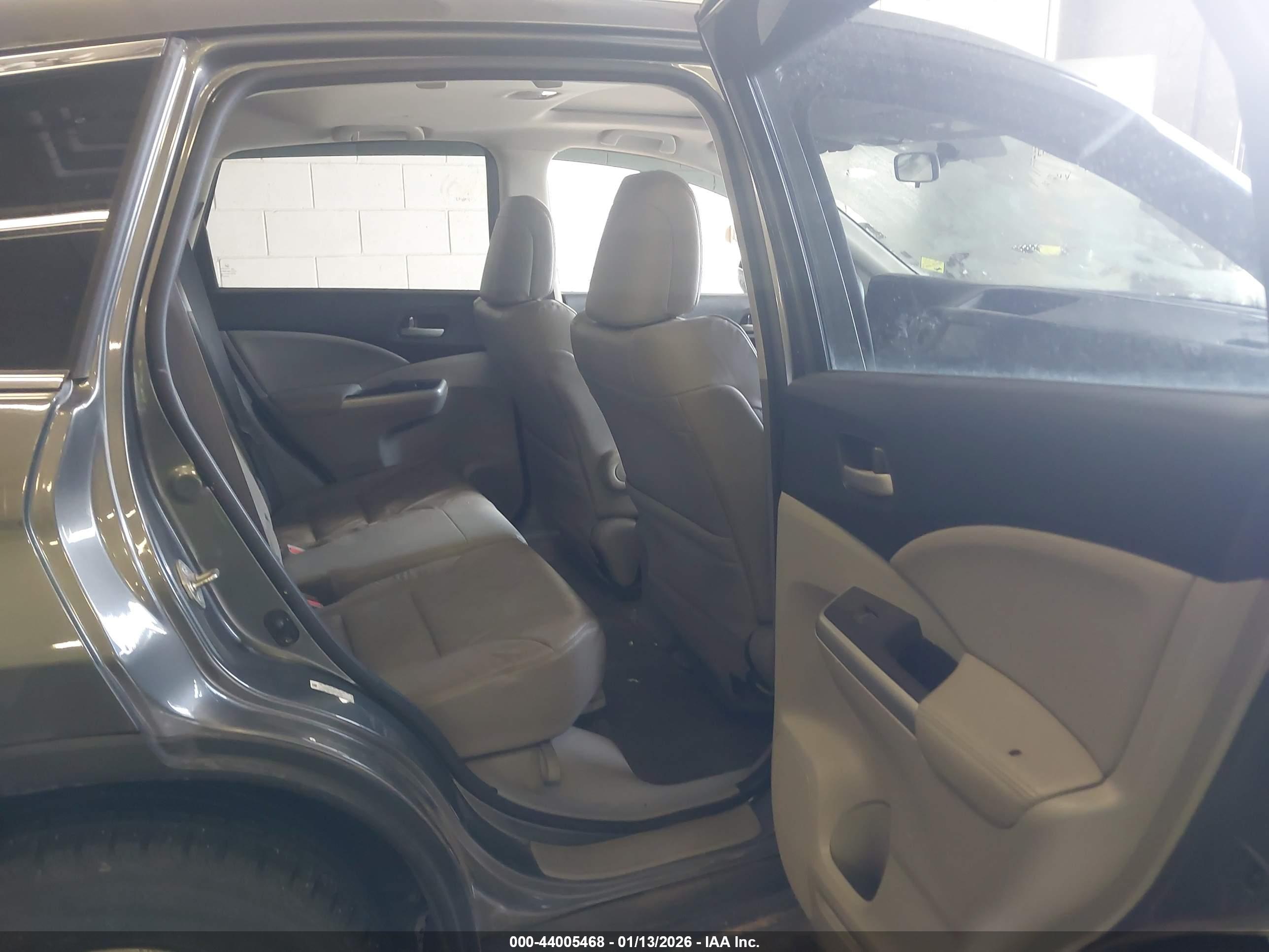 HONDA CR-V image 8