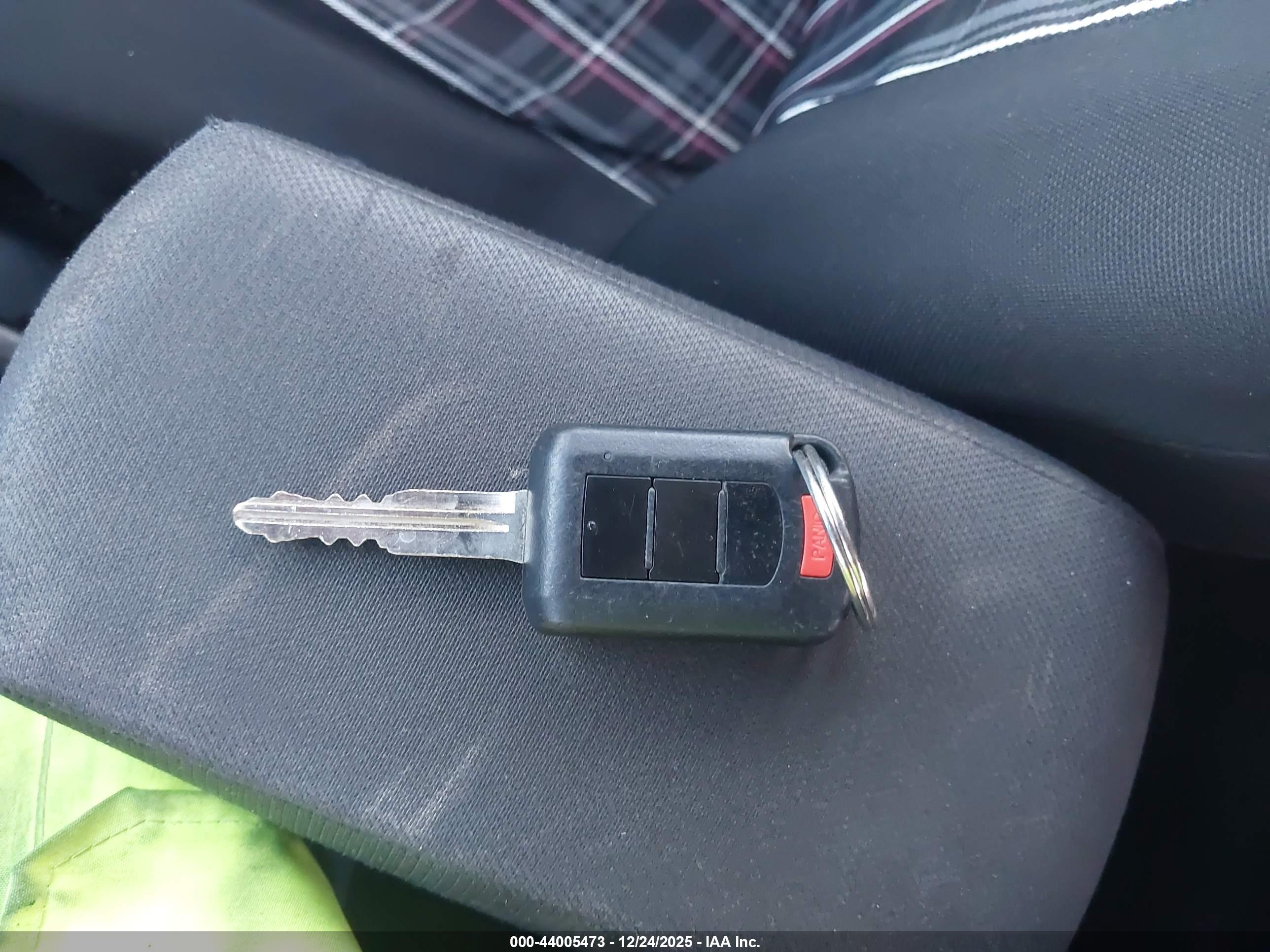 MITSUBISHI MIRAGE image 11