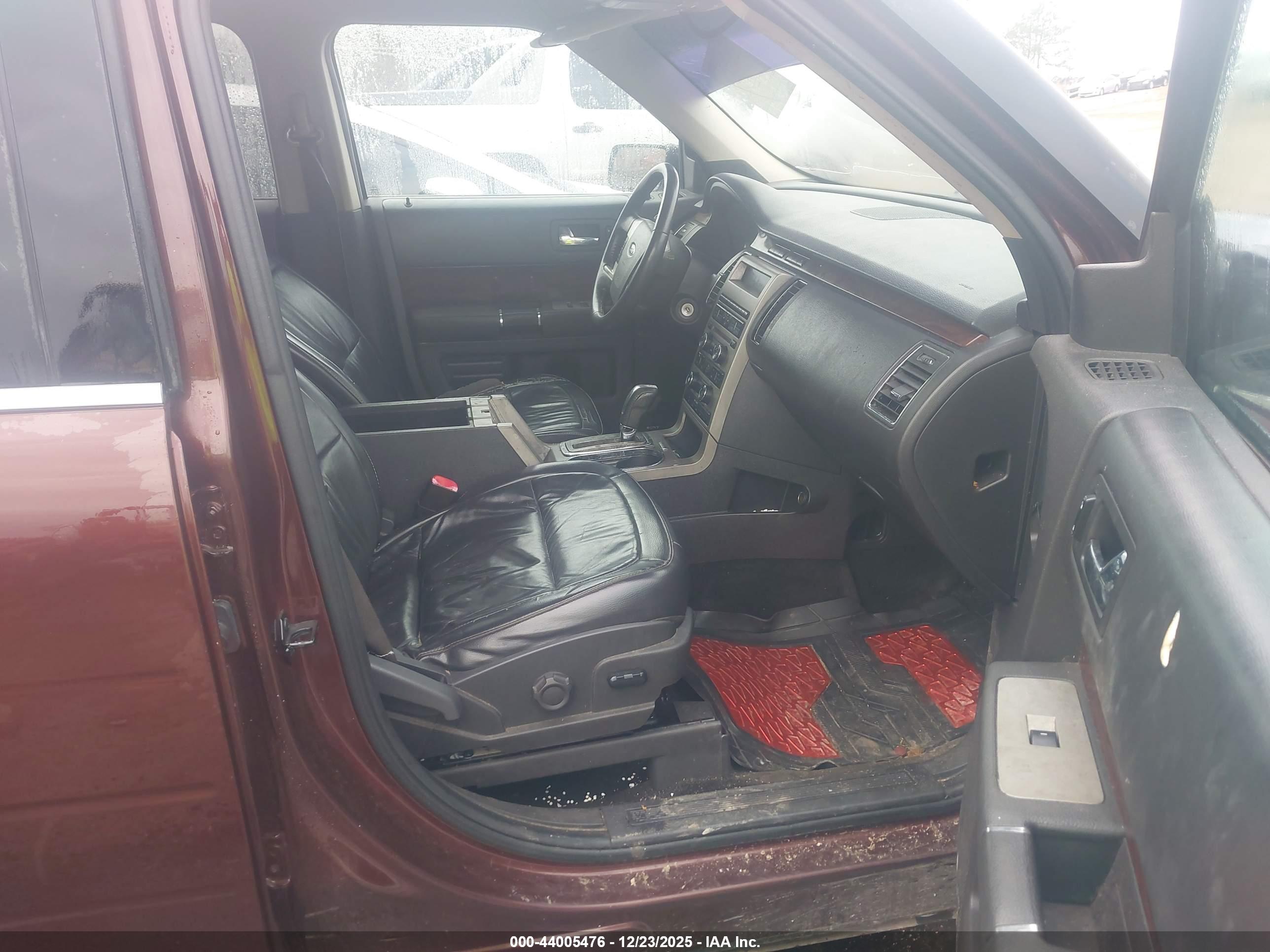FORD FLEX image 5