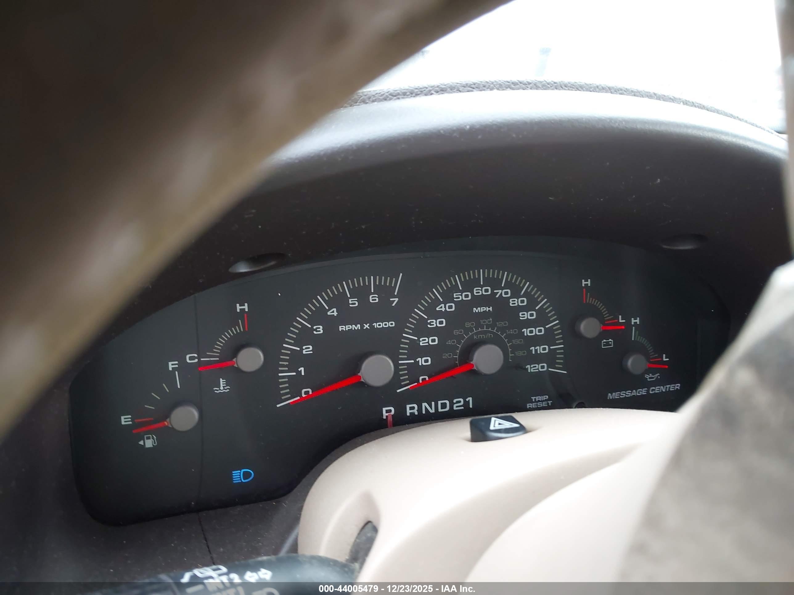 FORD EXPEDITION image 7
