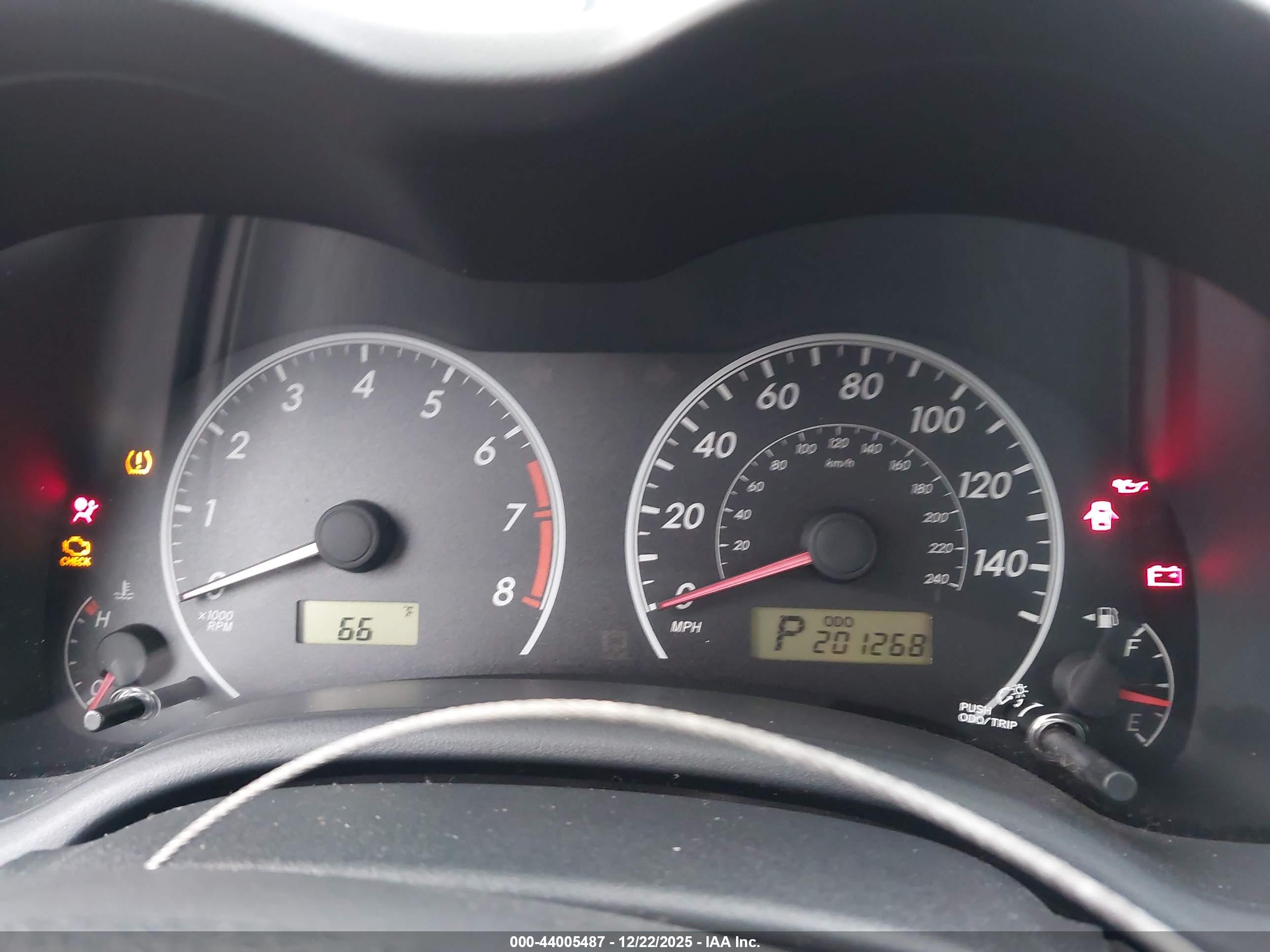 TOYOTA COROLLA image 7