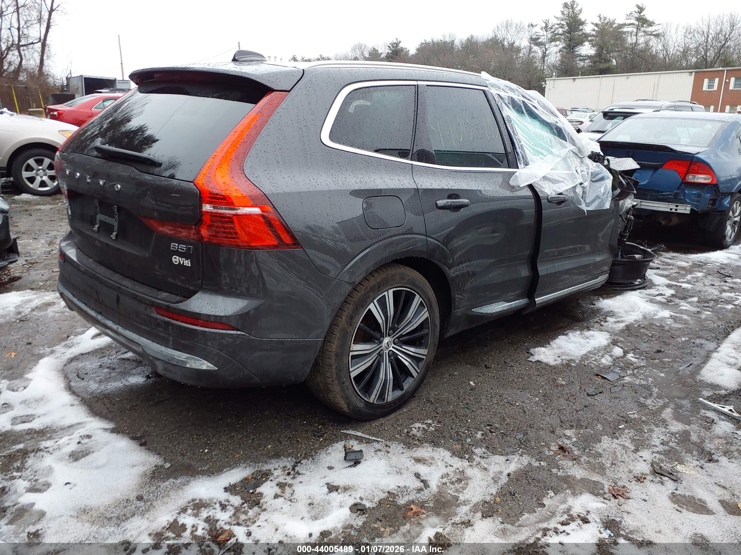 VOLVO XC60 image 4