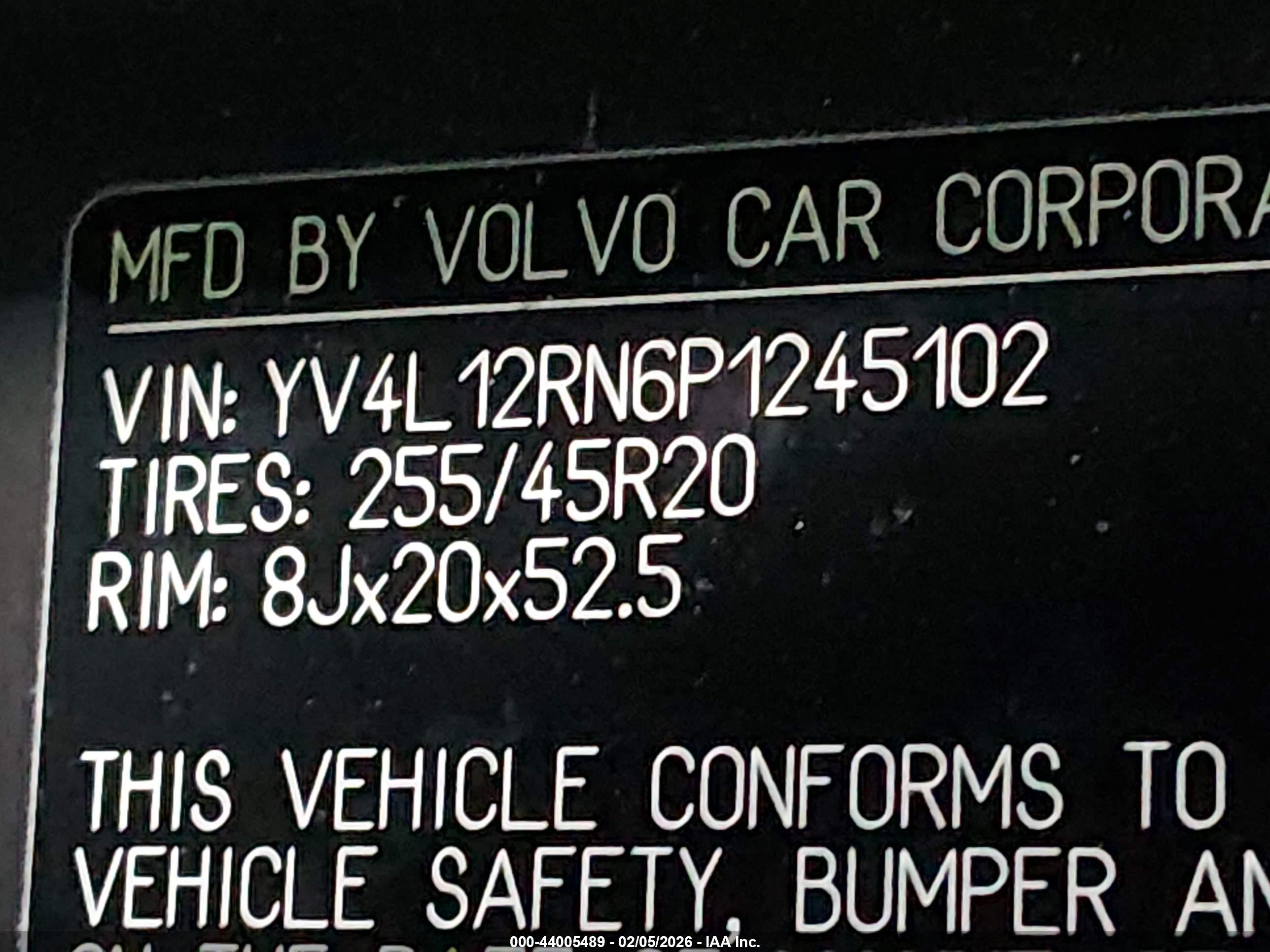 VOLVO XC60 image 9