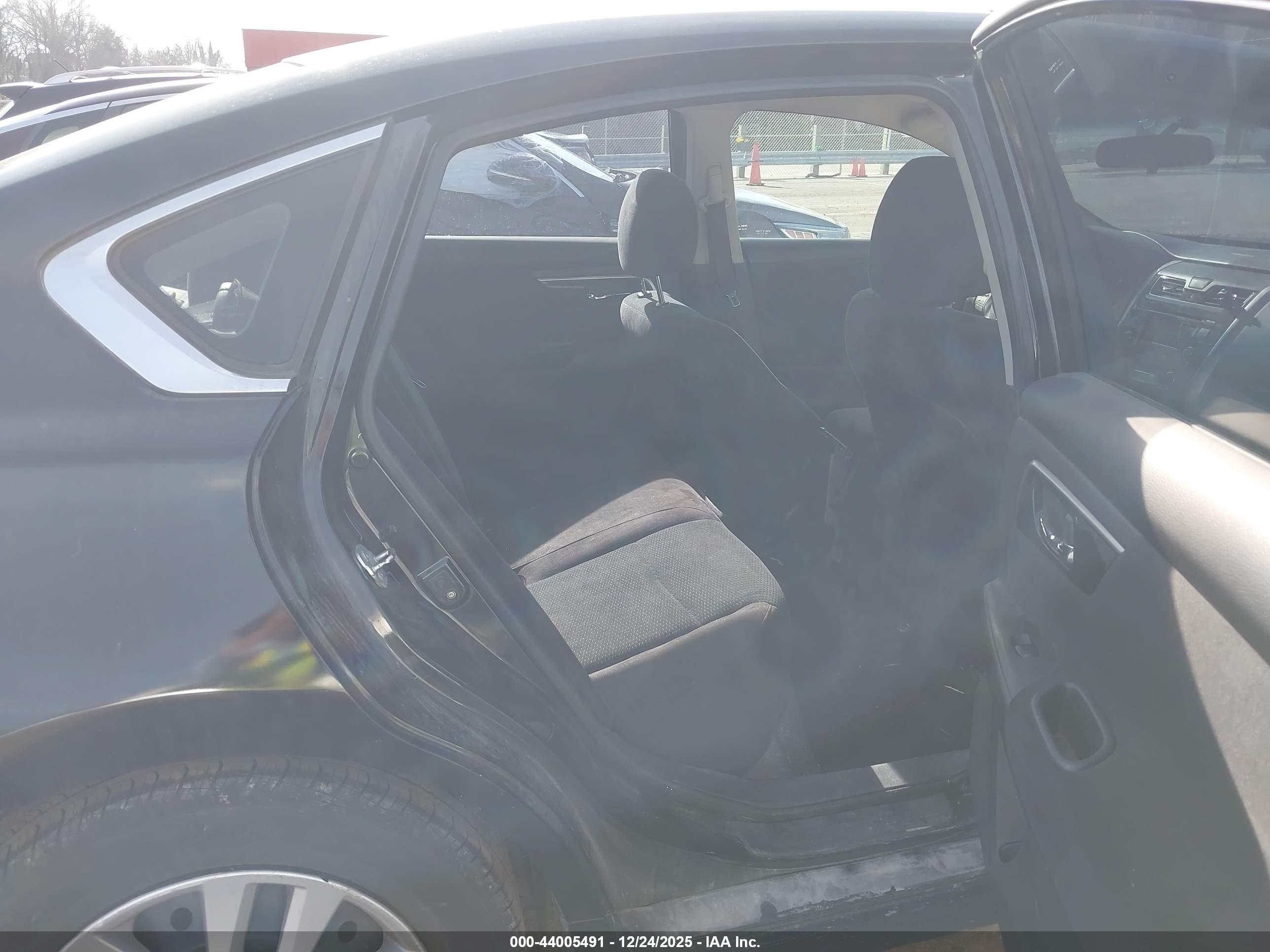 NISSAN ALTIMA image 8