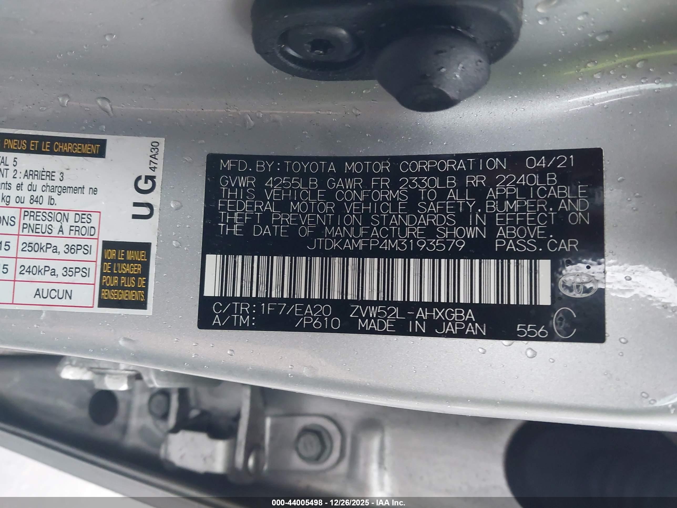 TOYOTA PRIUS image 9