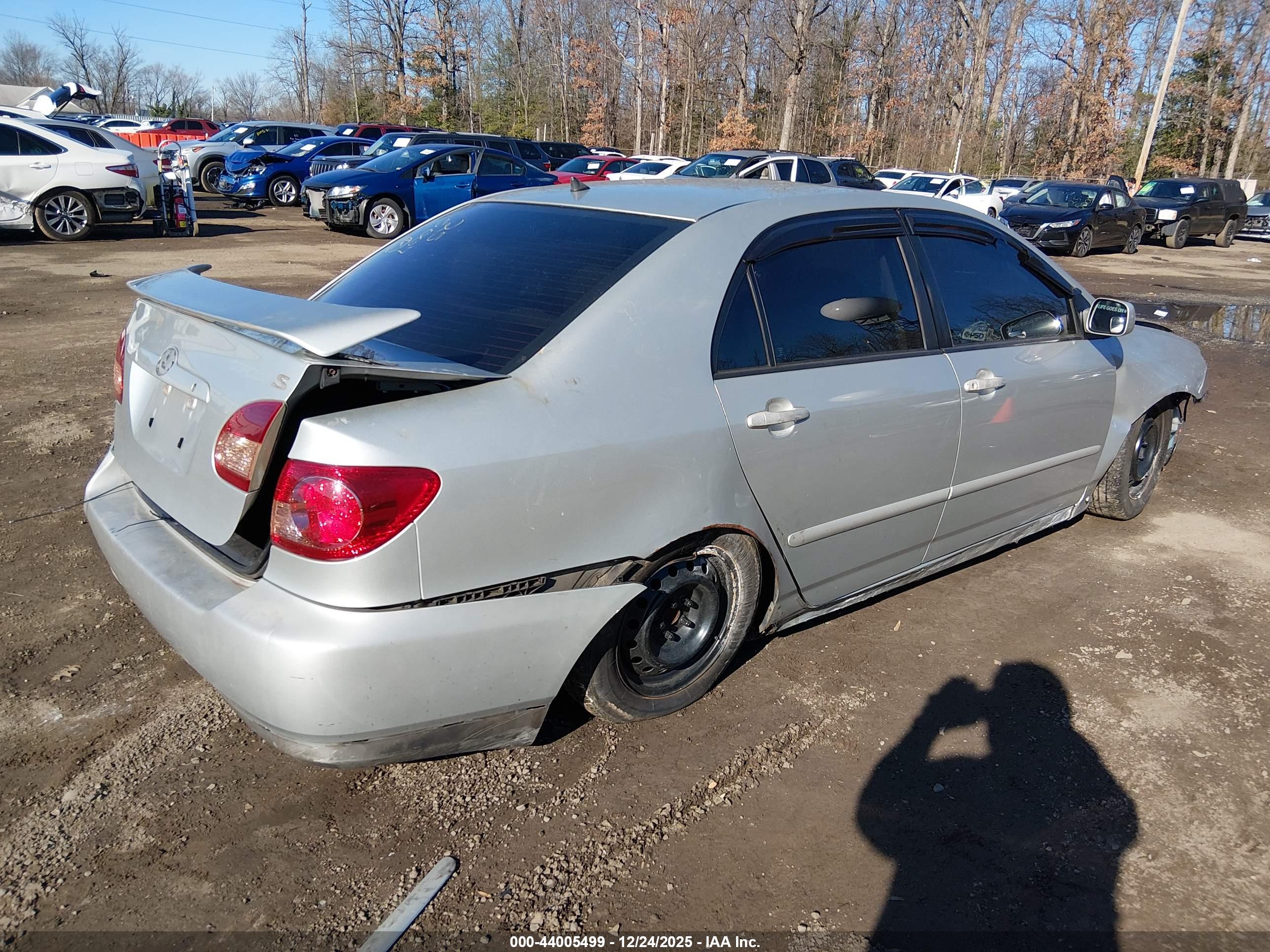 TOYOTA COROLLA image 4