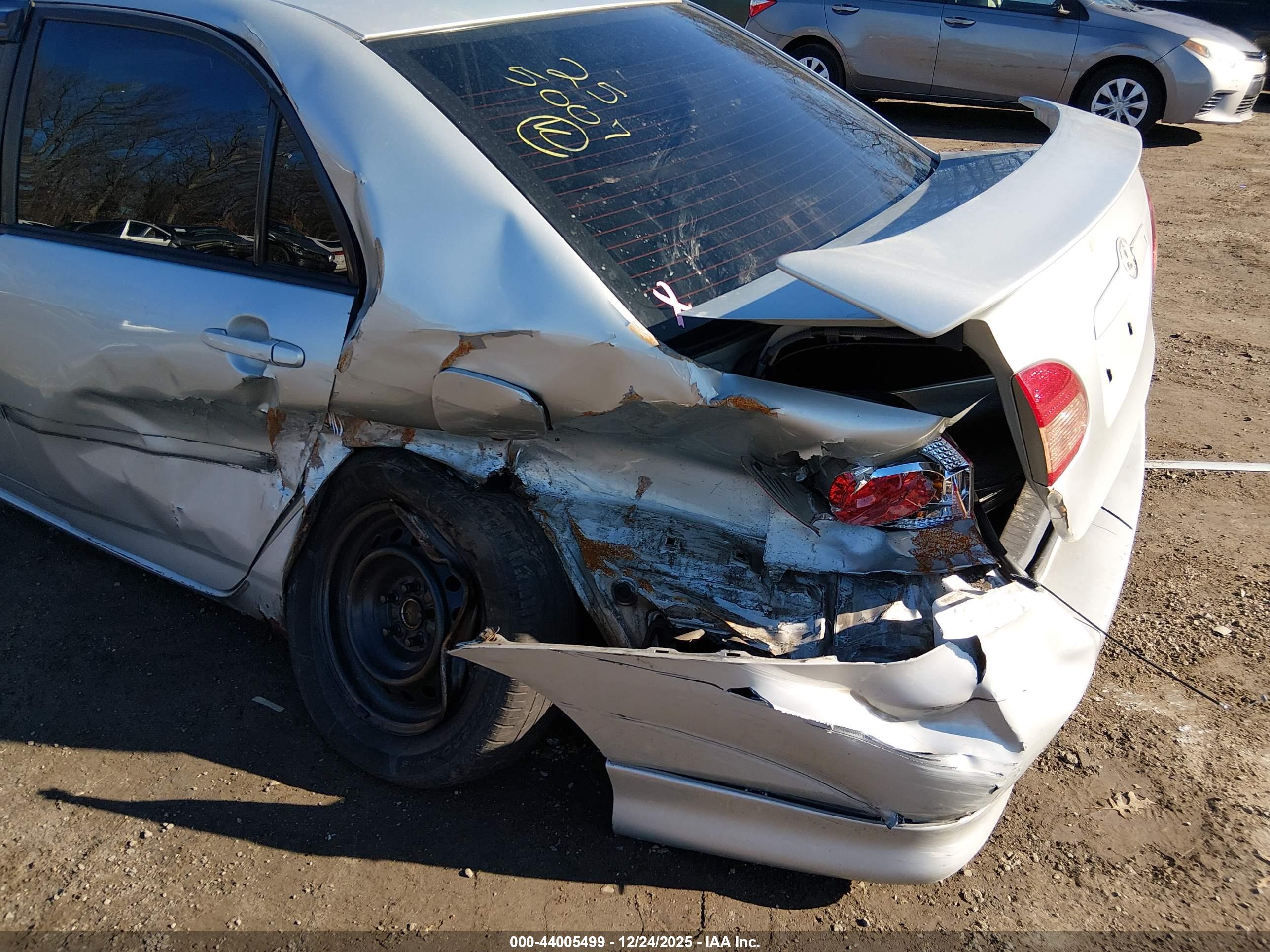 TOYOTA COROLLA image 6