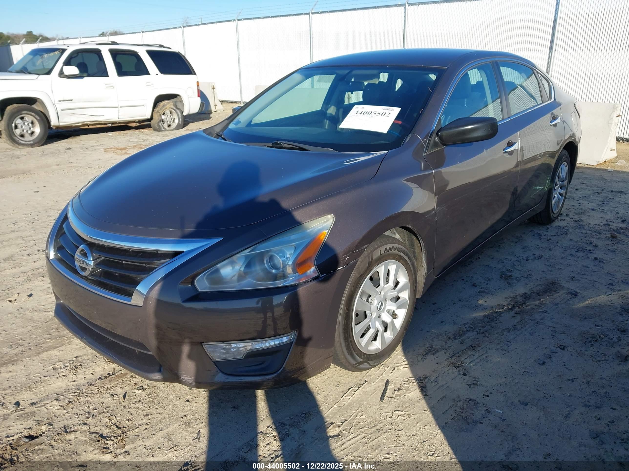 NISSAN ALTIMA image 2