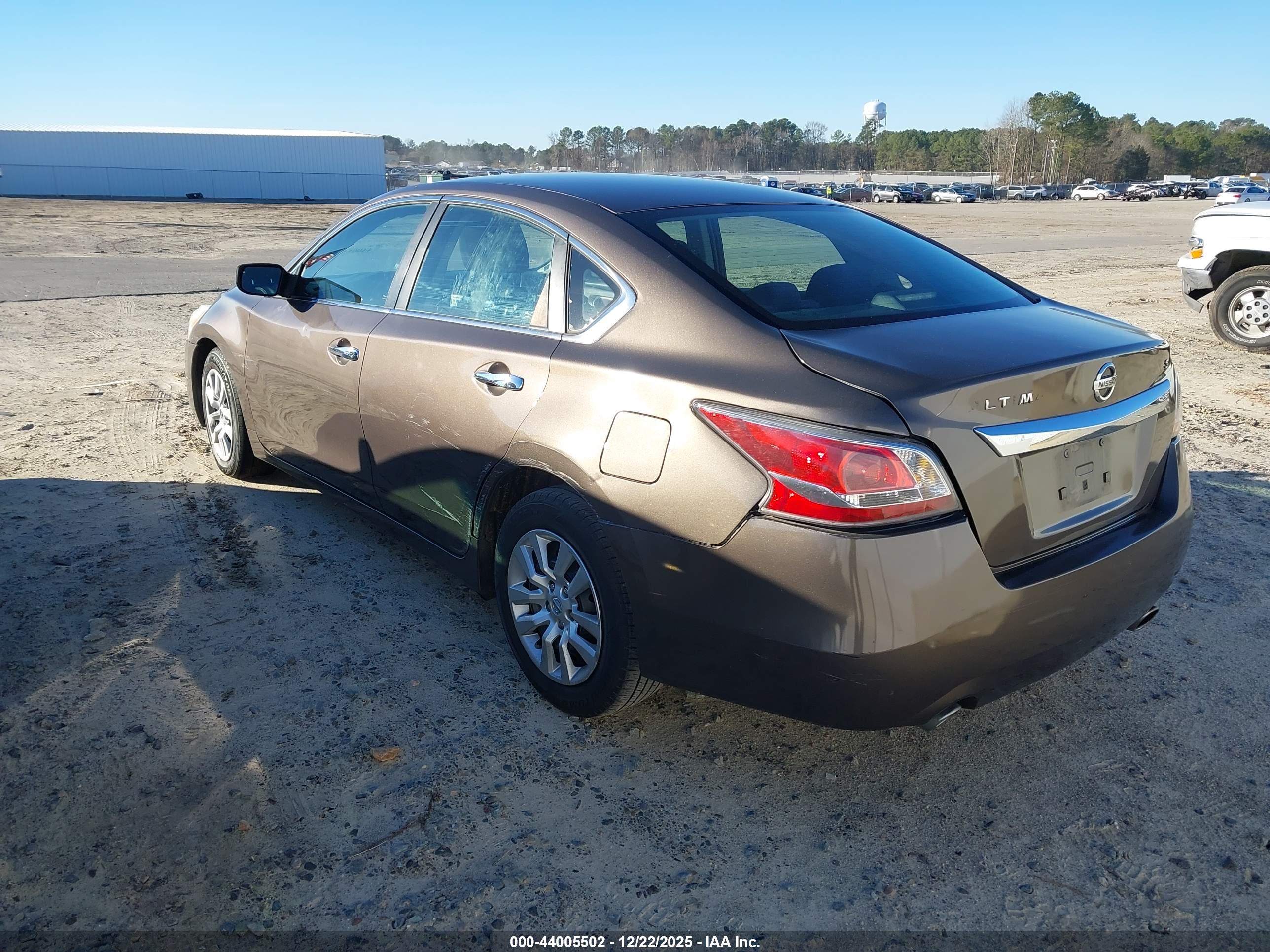 NISSAN ALTIMA image 3