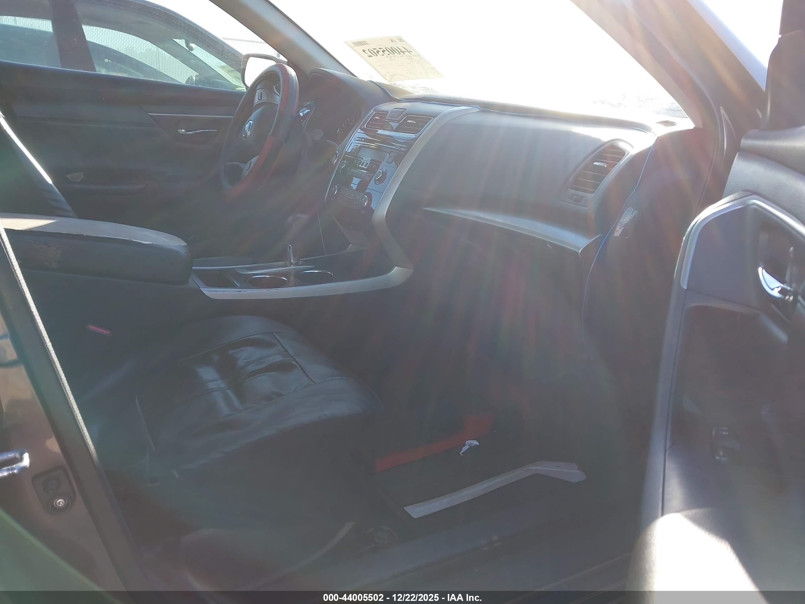 NISSAN ALTIMA image 5