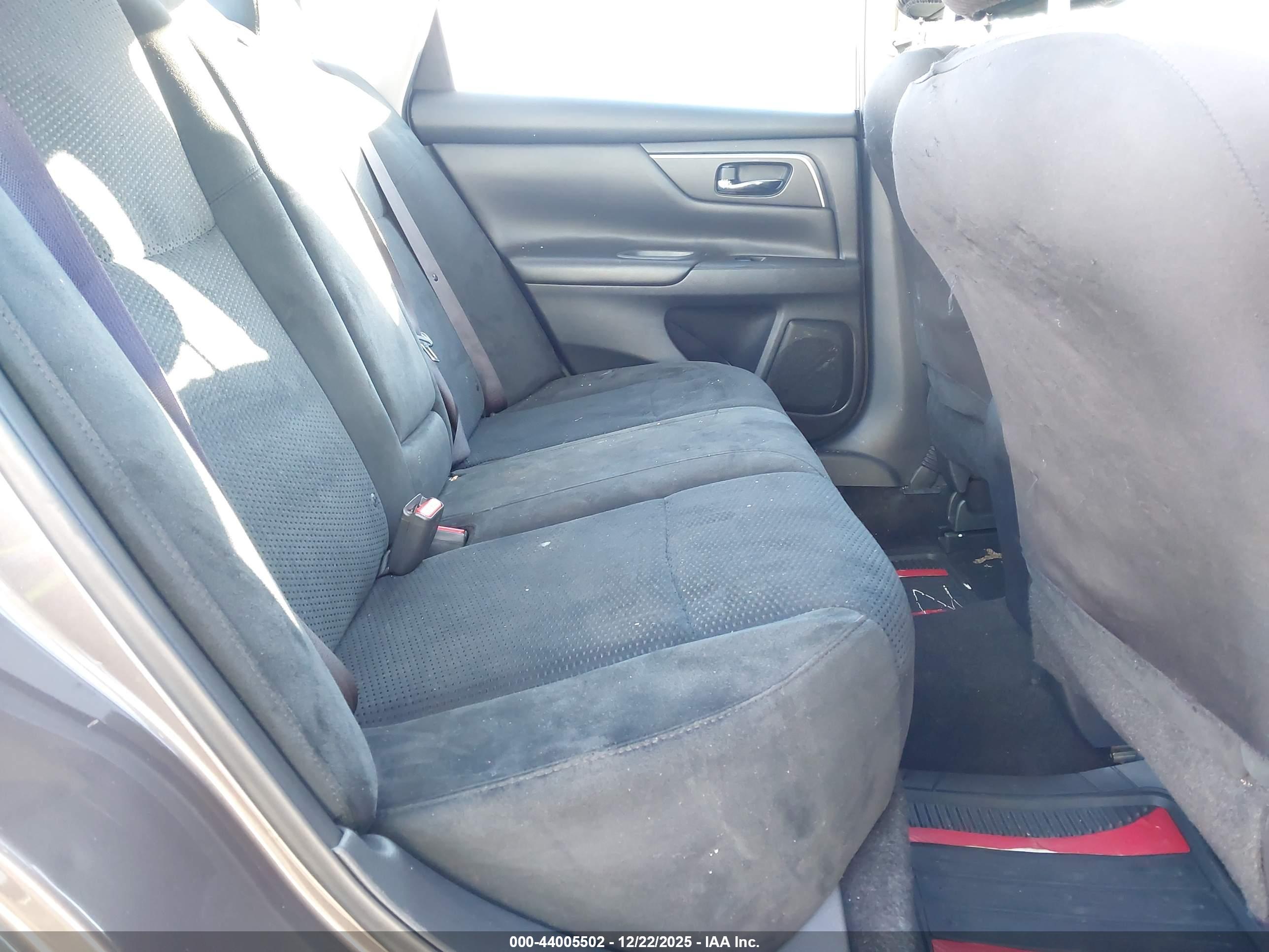 NISSAN ALTIMA image 8
