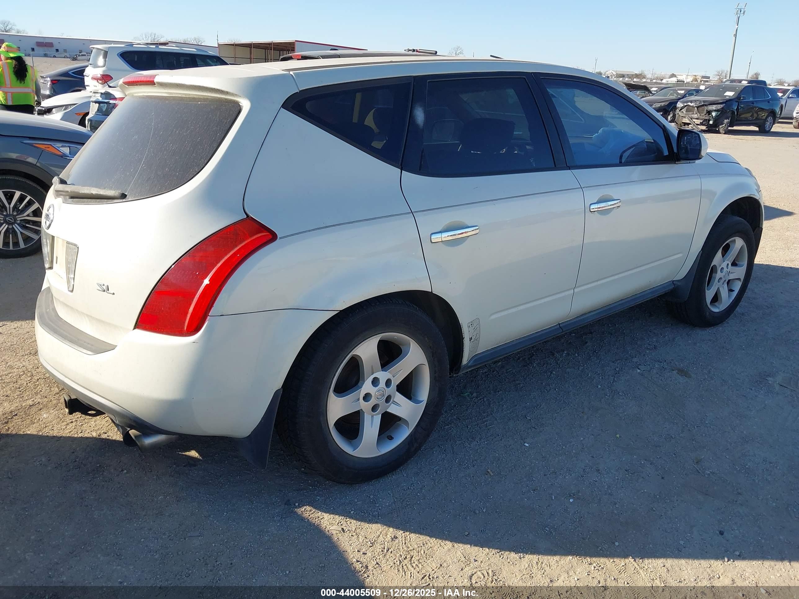 NISSAN MURANO image 4