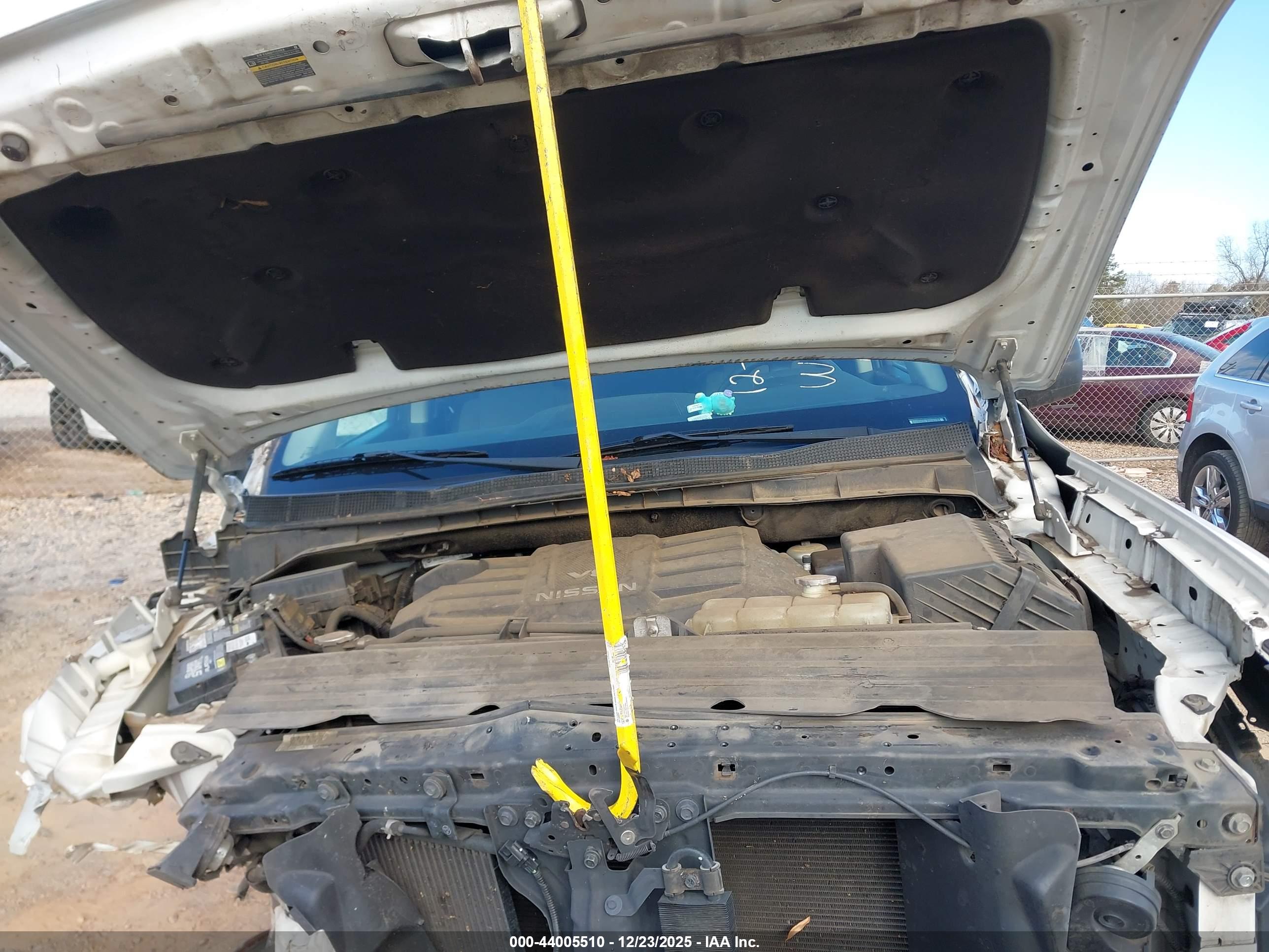 NISSAN TITAN image 10