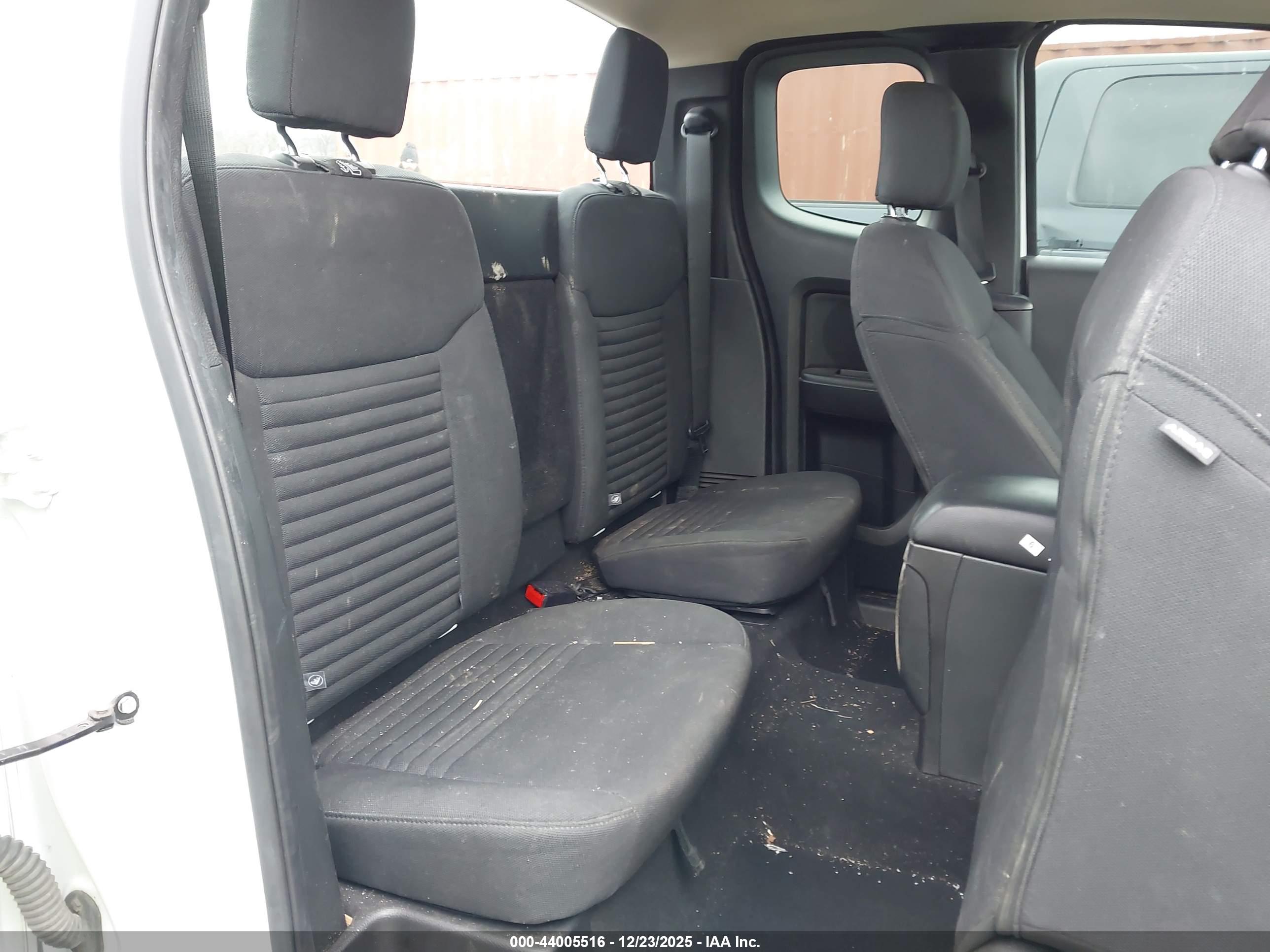 FORD RANGER image 8