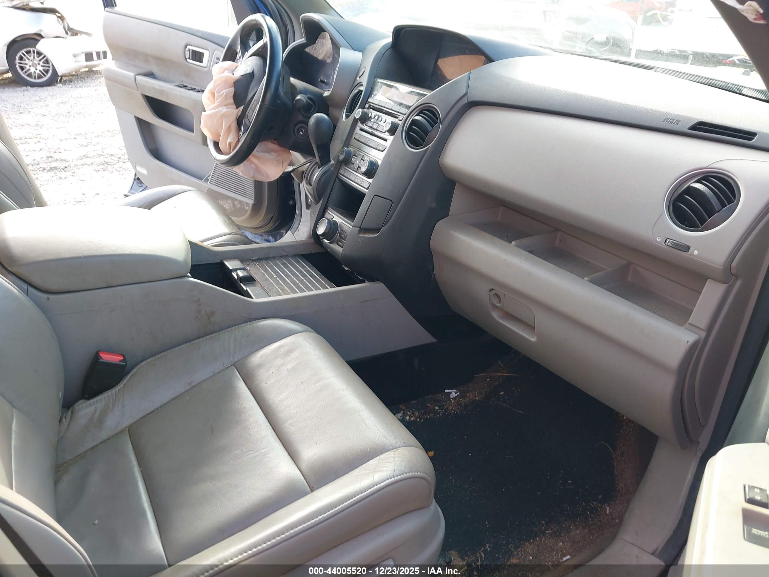 HONDA PILOT image 5