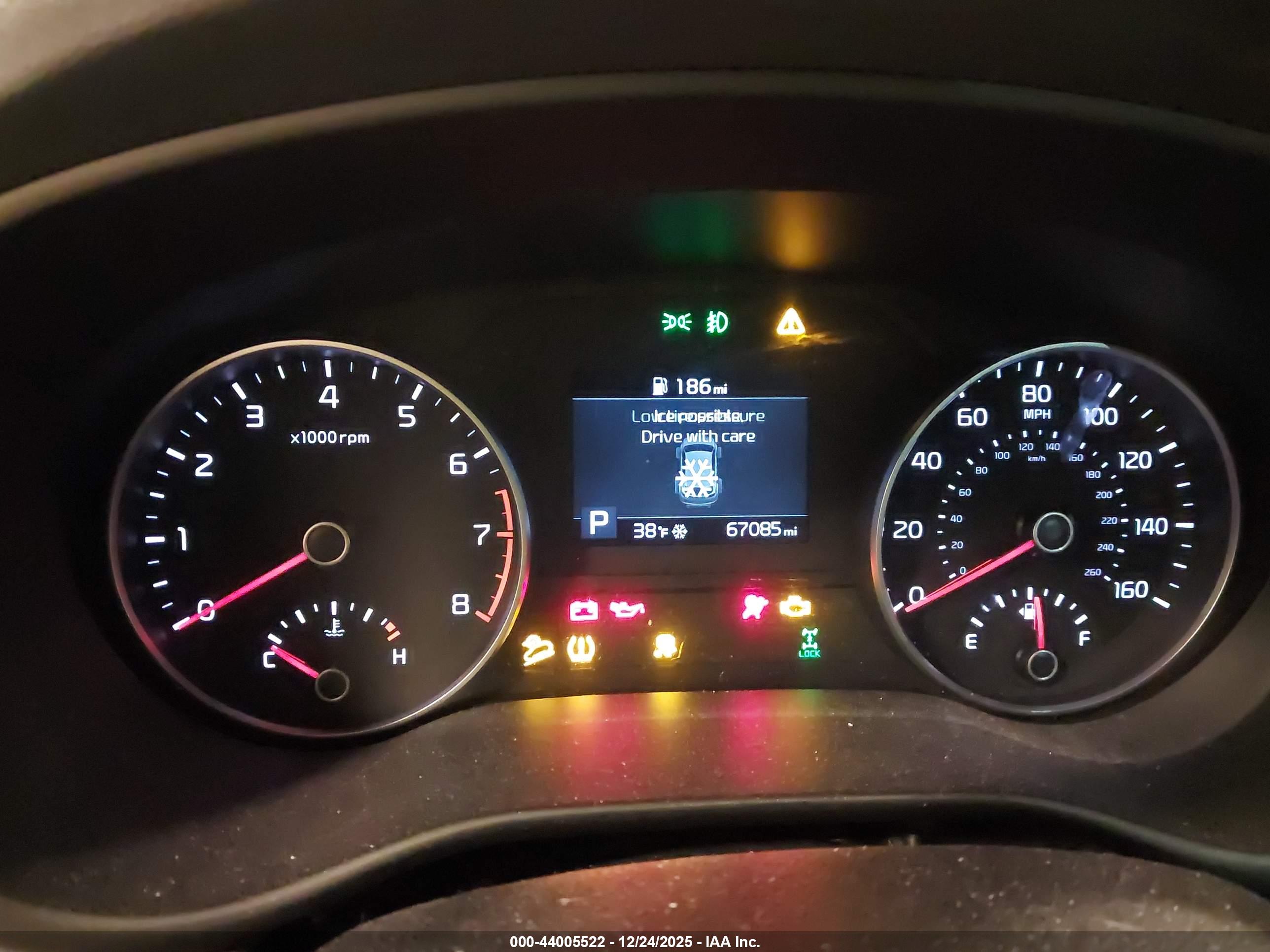 KIA SPORTAGE image 7