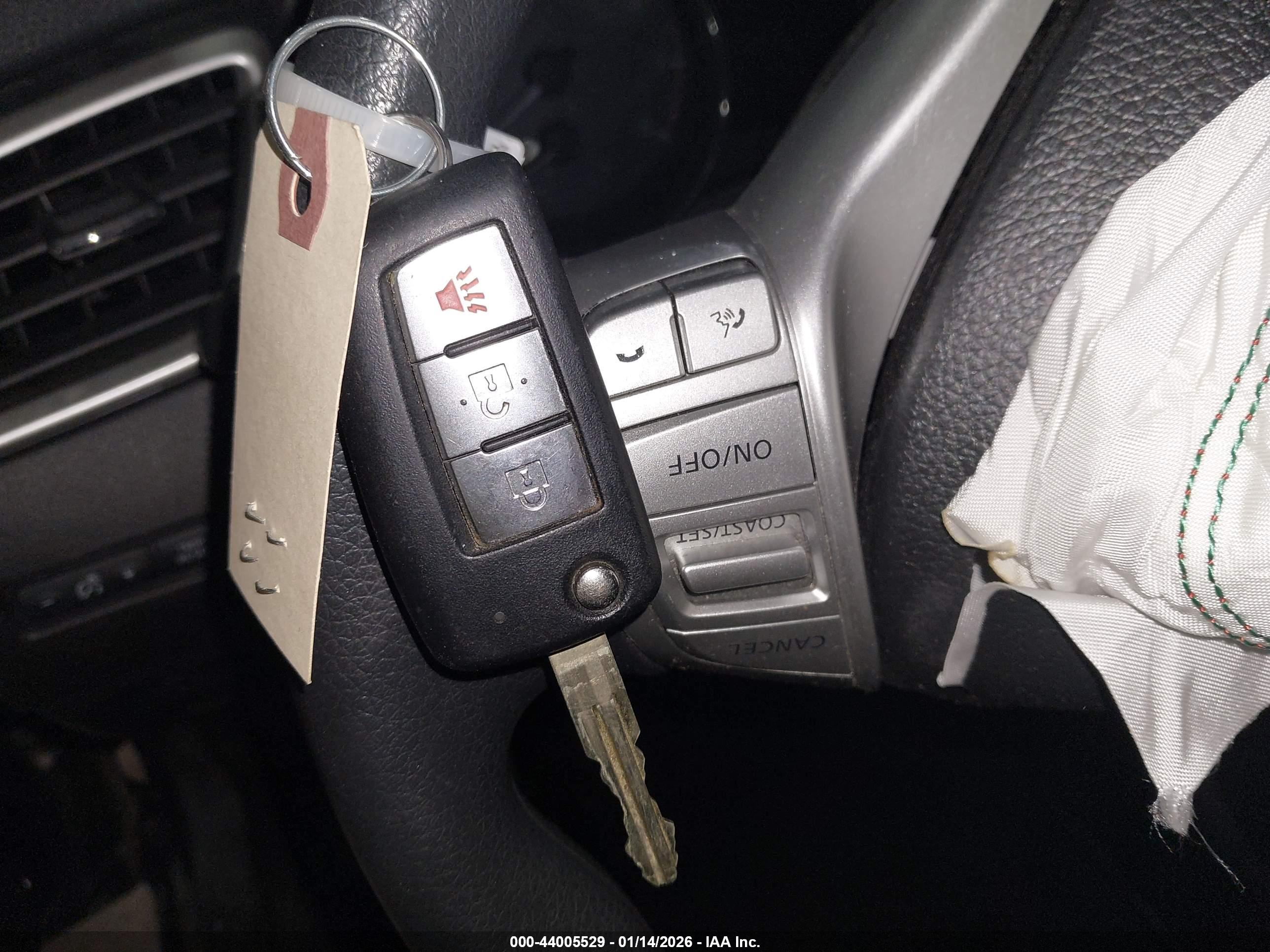 NISSAN ROGUE image 11