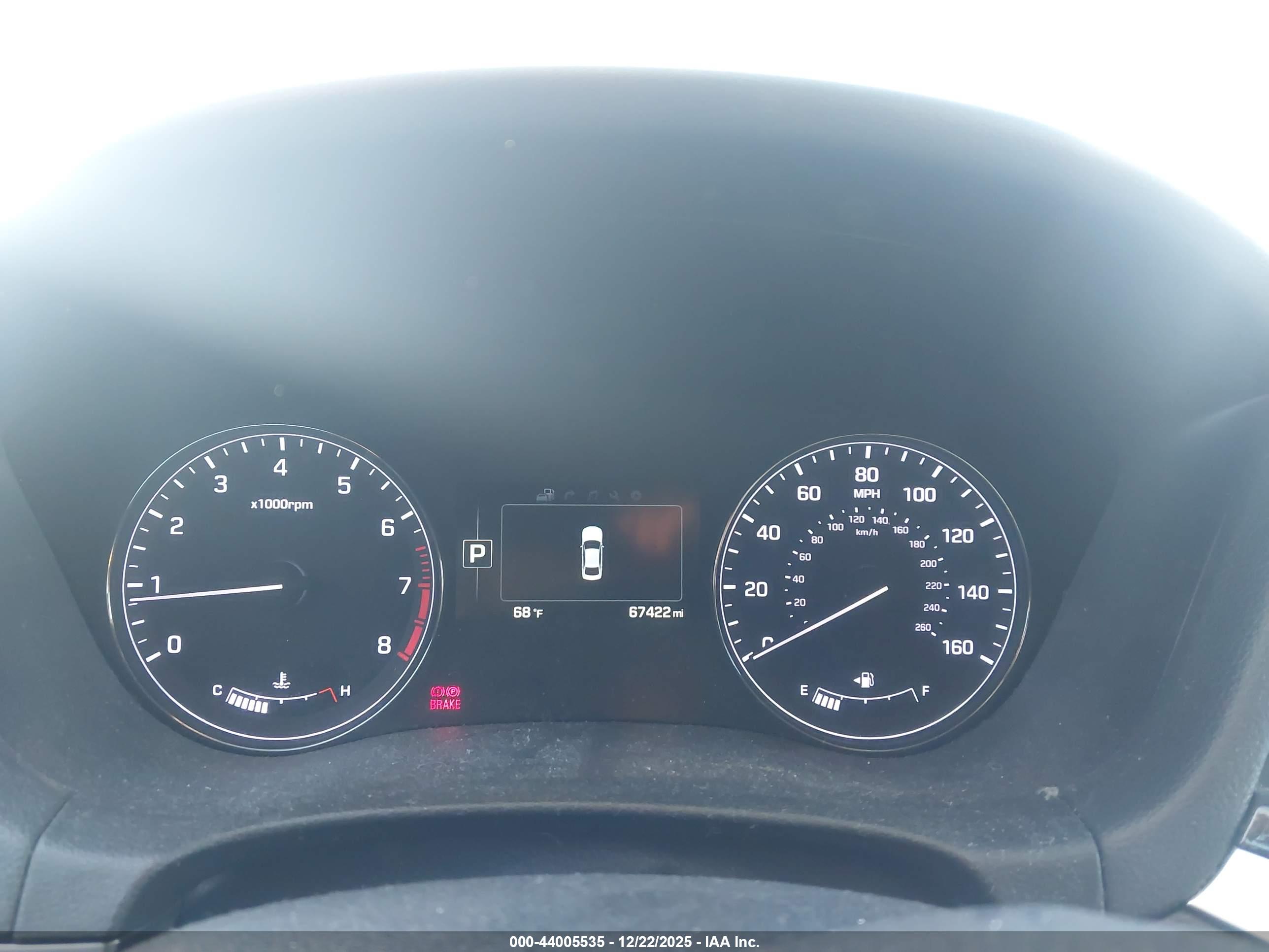HYUNDAI GENESIS image 7
