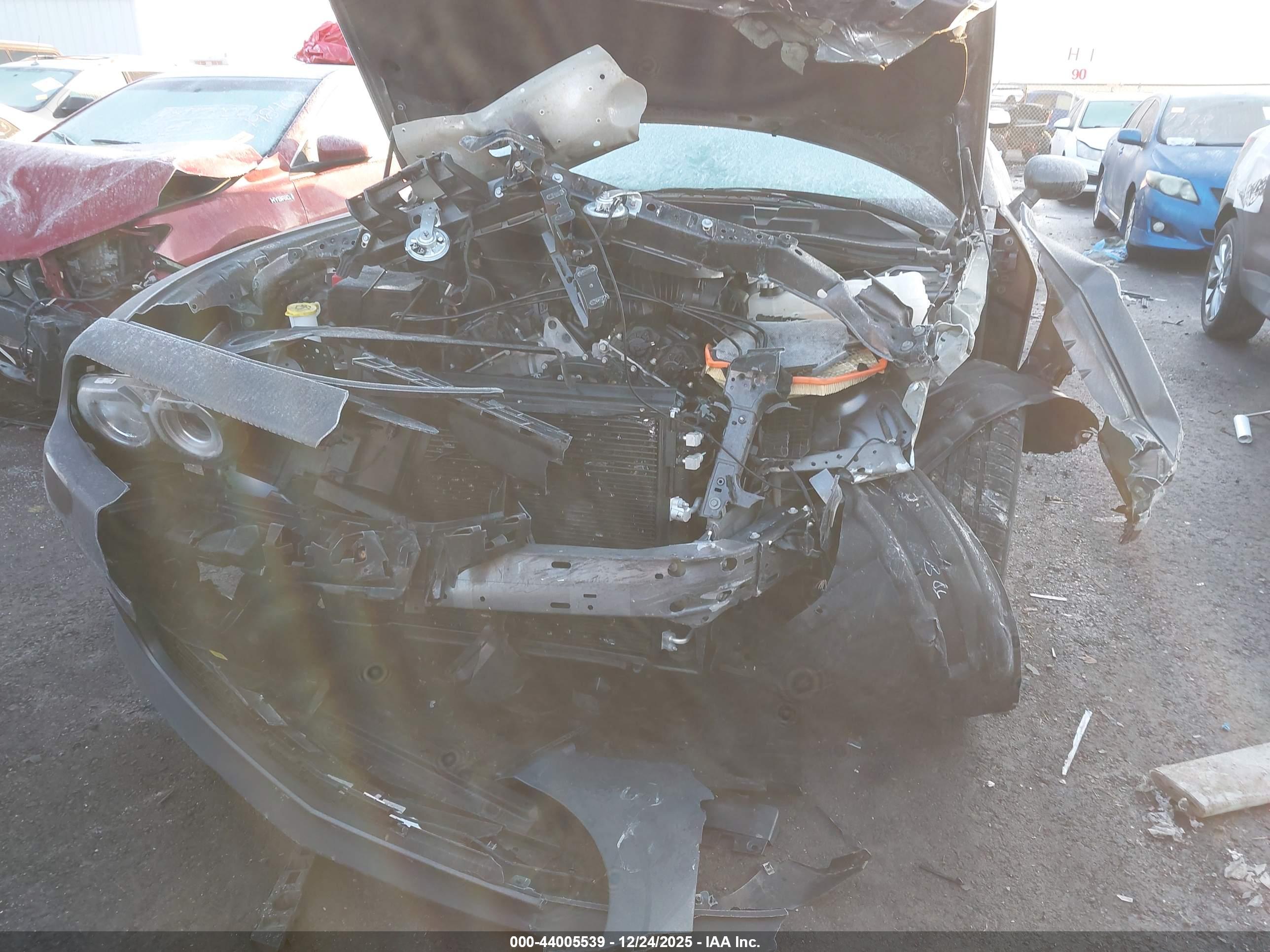 DODGE CHALLENGER image 6