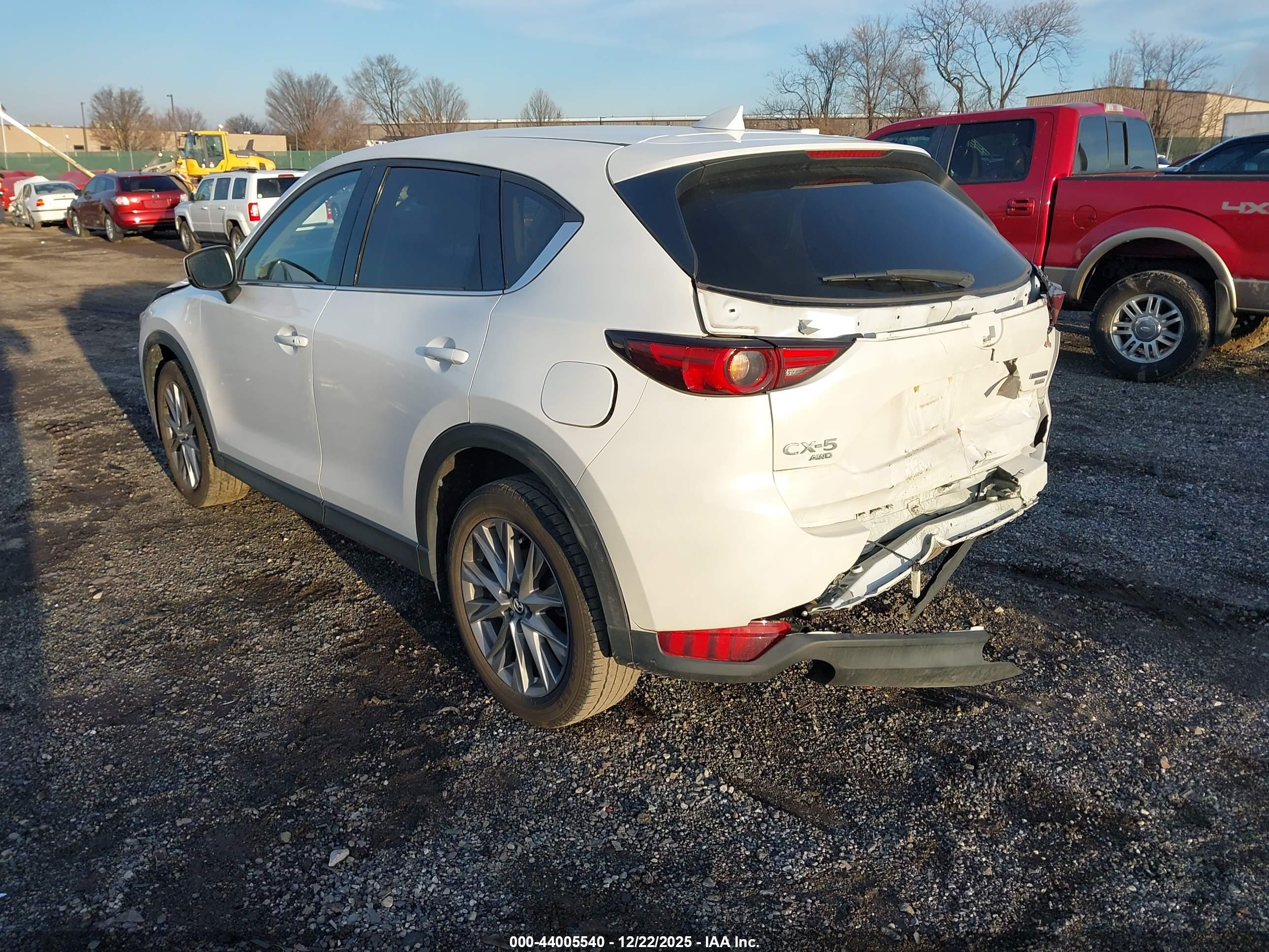 MAZDA CX-5 image 3