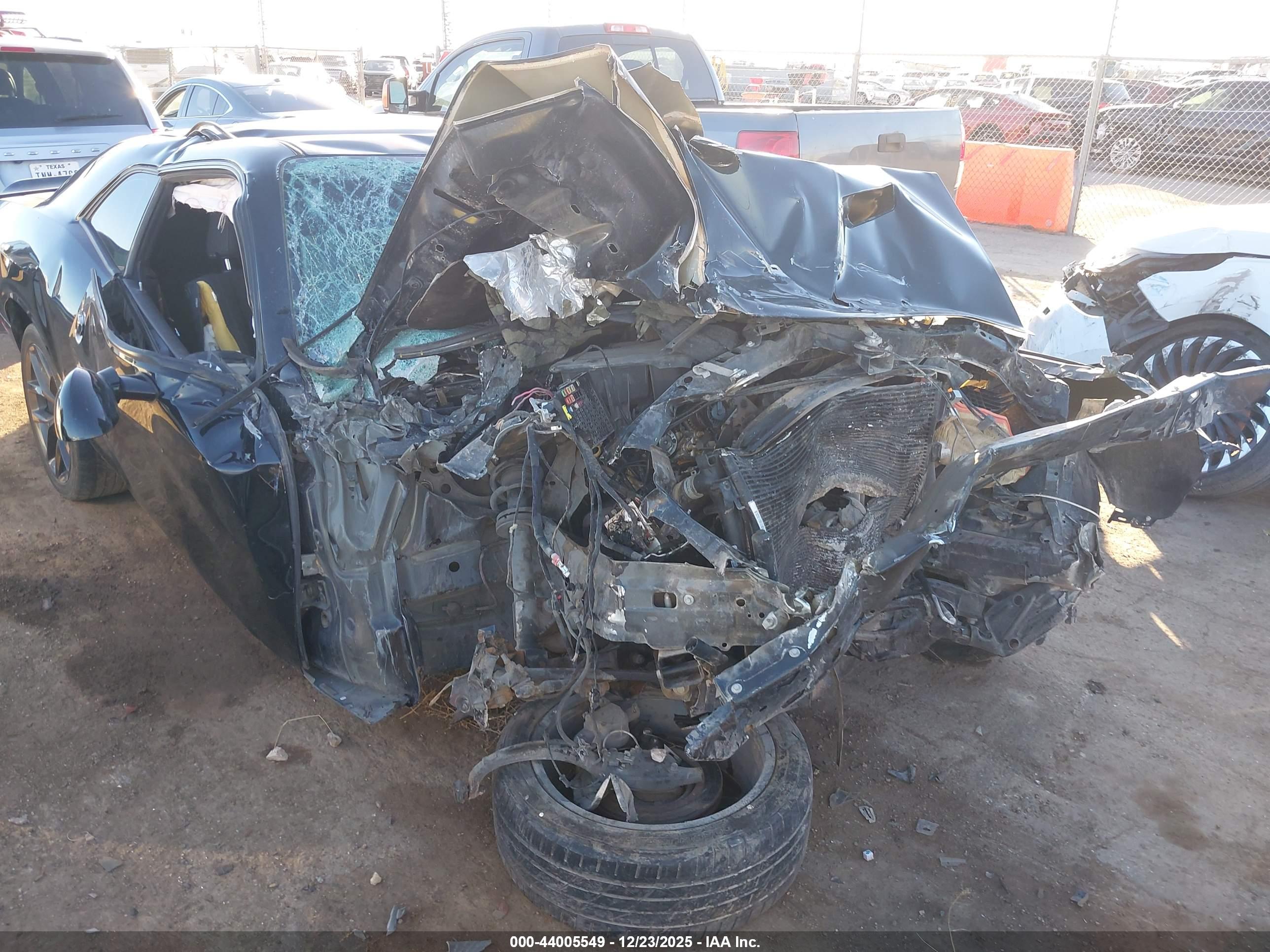 DODGE CHALLENGER image 6