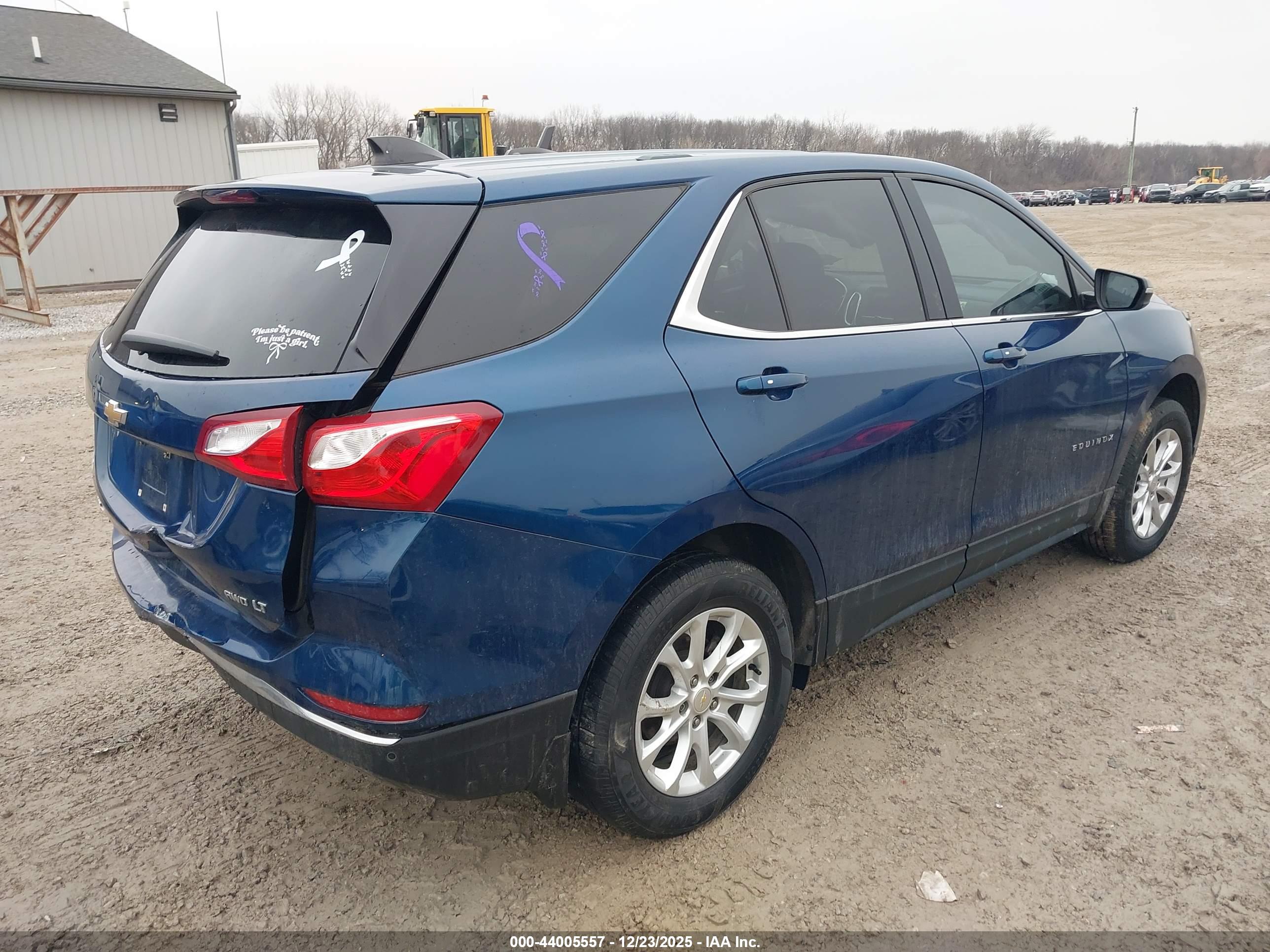 CHEVROLET EQUINOX image 4
